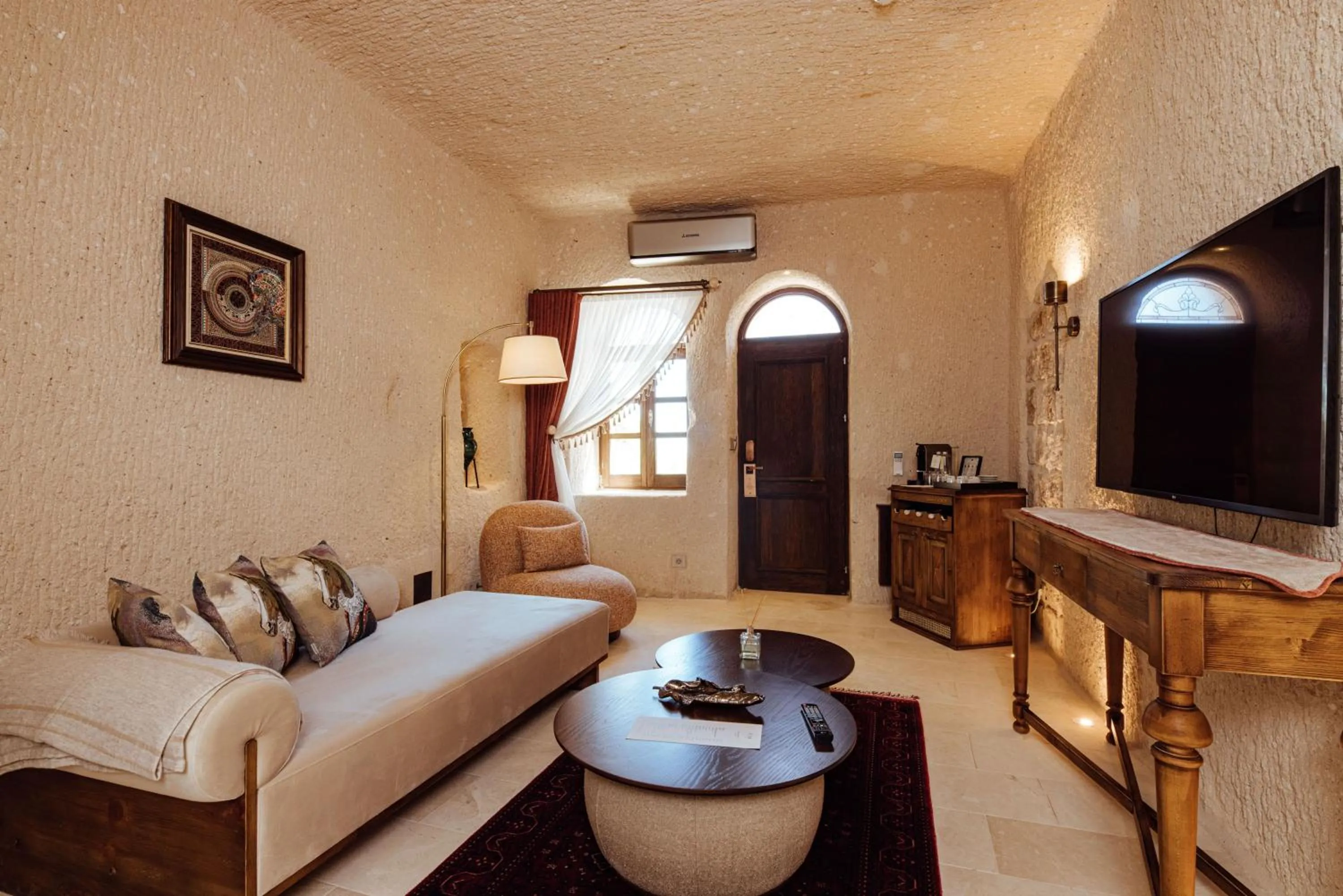Seating area, Bed in Via Regia Cappadocia Hotel