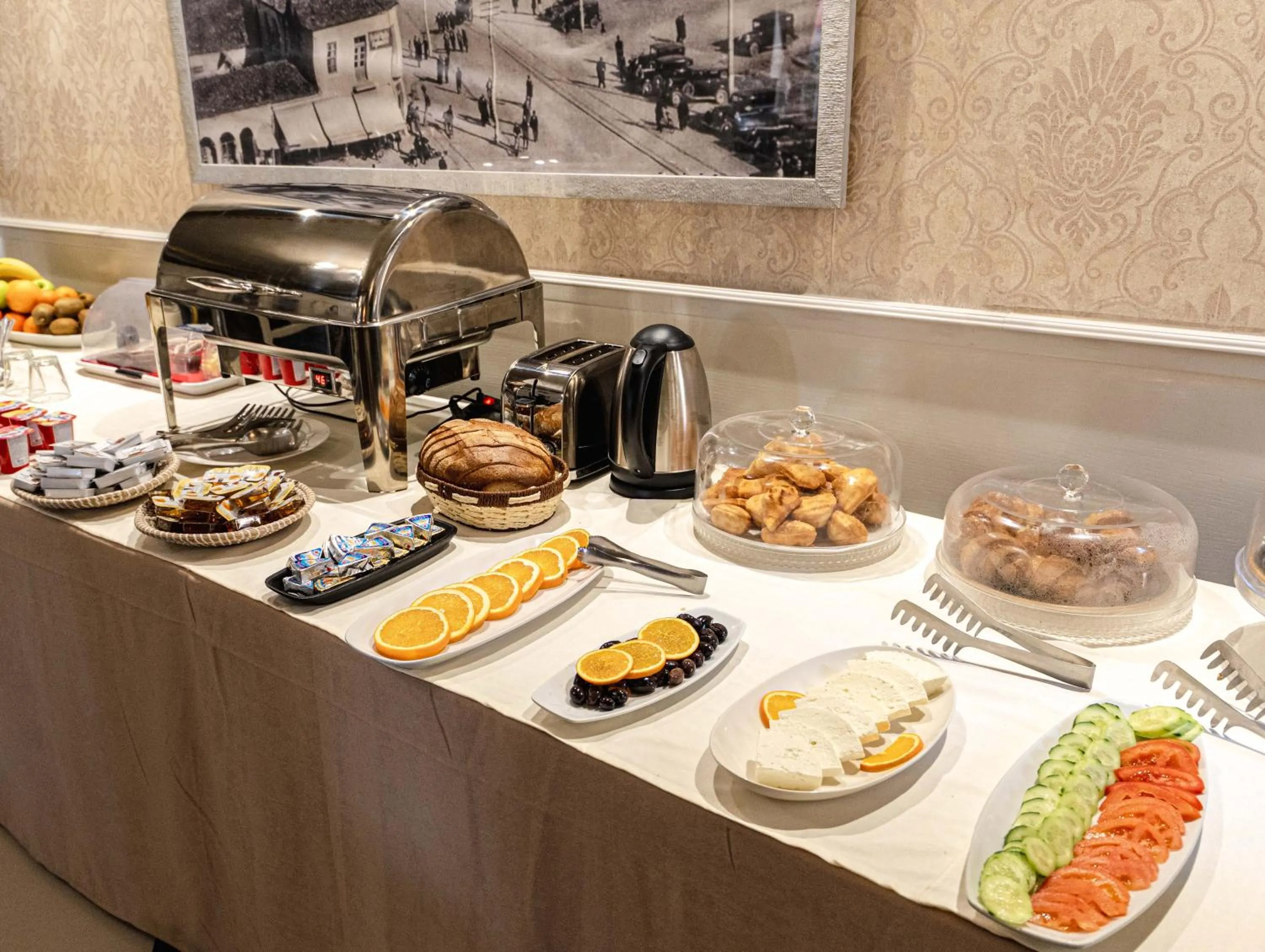 Restaurant/places to eat in Hotel Aria