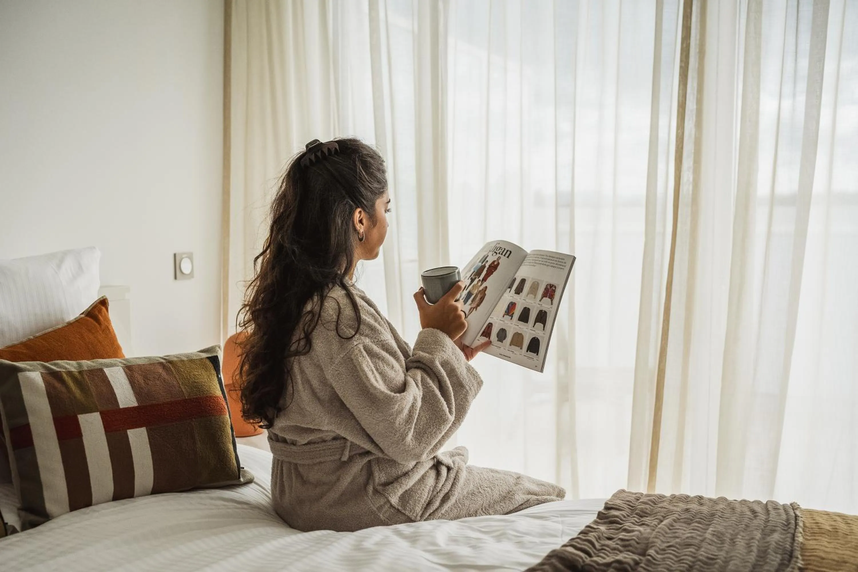 View (from property/room), Bed in Setclub Hôtel & Spa Aix-en-Provence