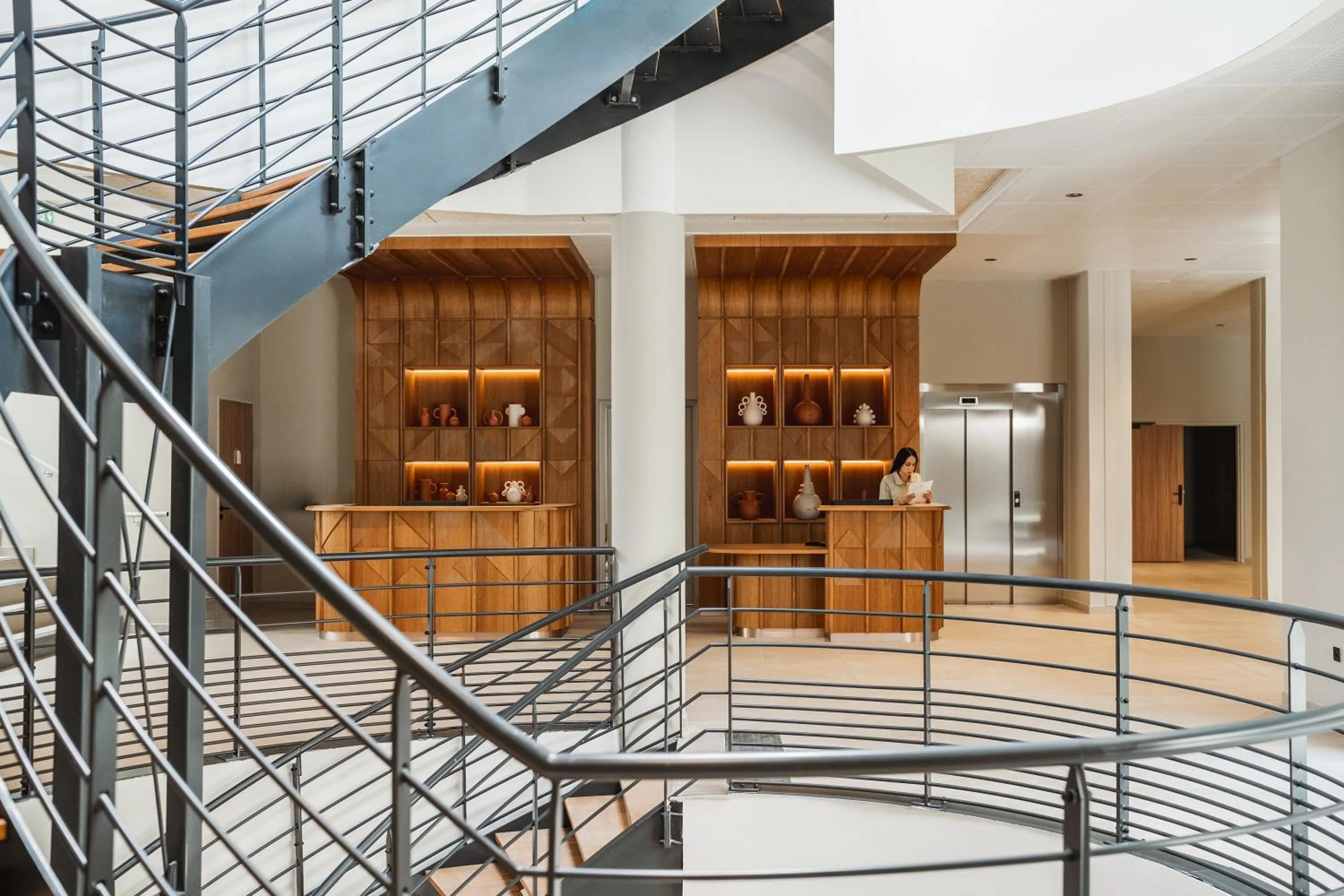 Lobby or reception in Setclub Hôtel & Spa Aix-en-Provence