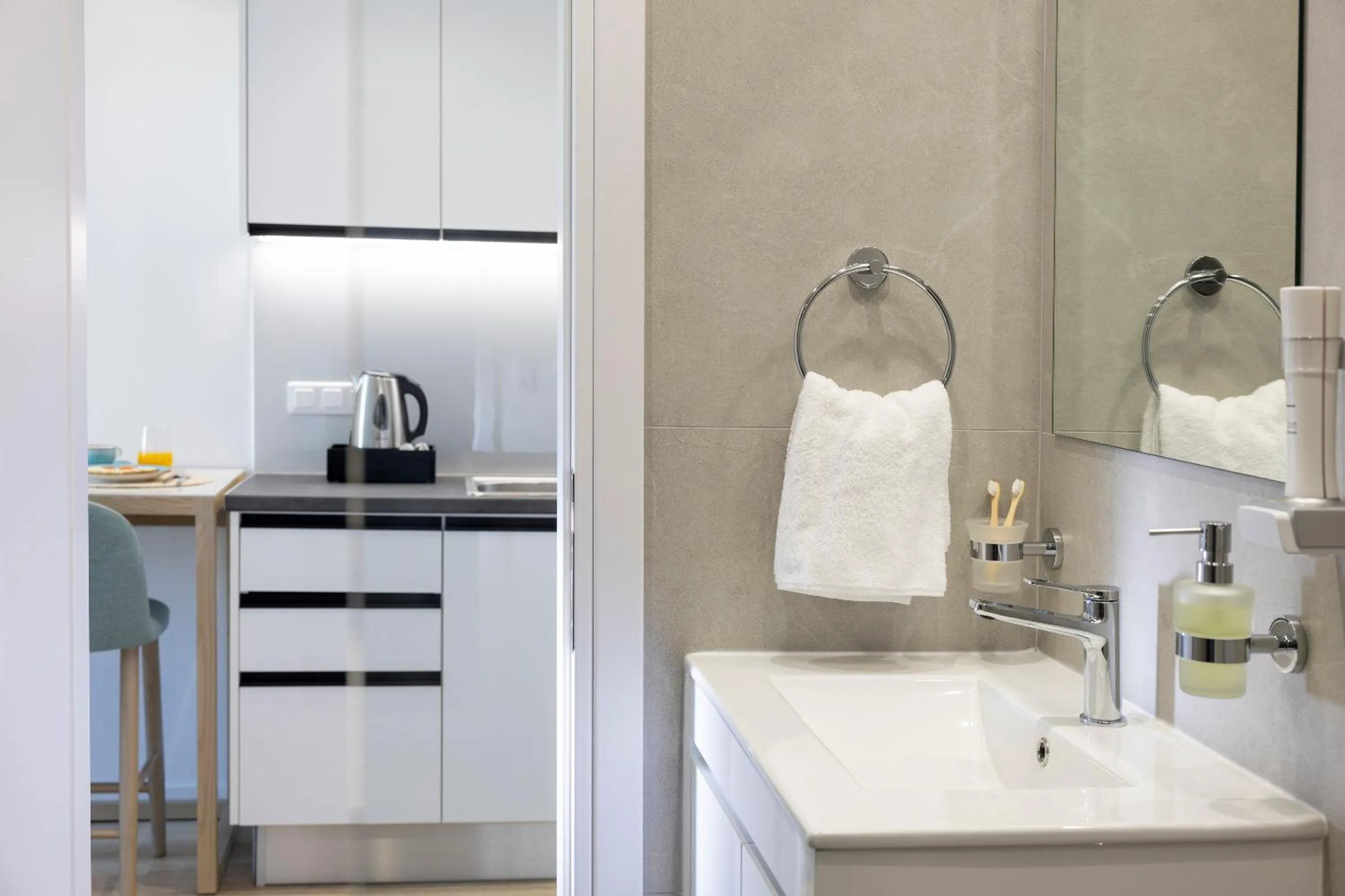 Bathroom in Hestia - Asklipiou 9