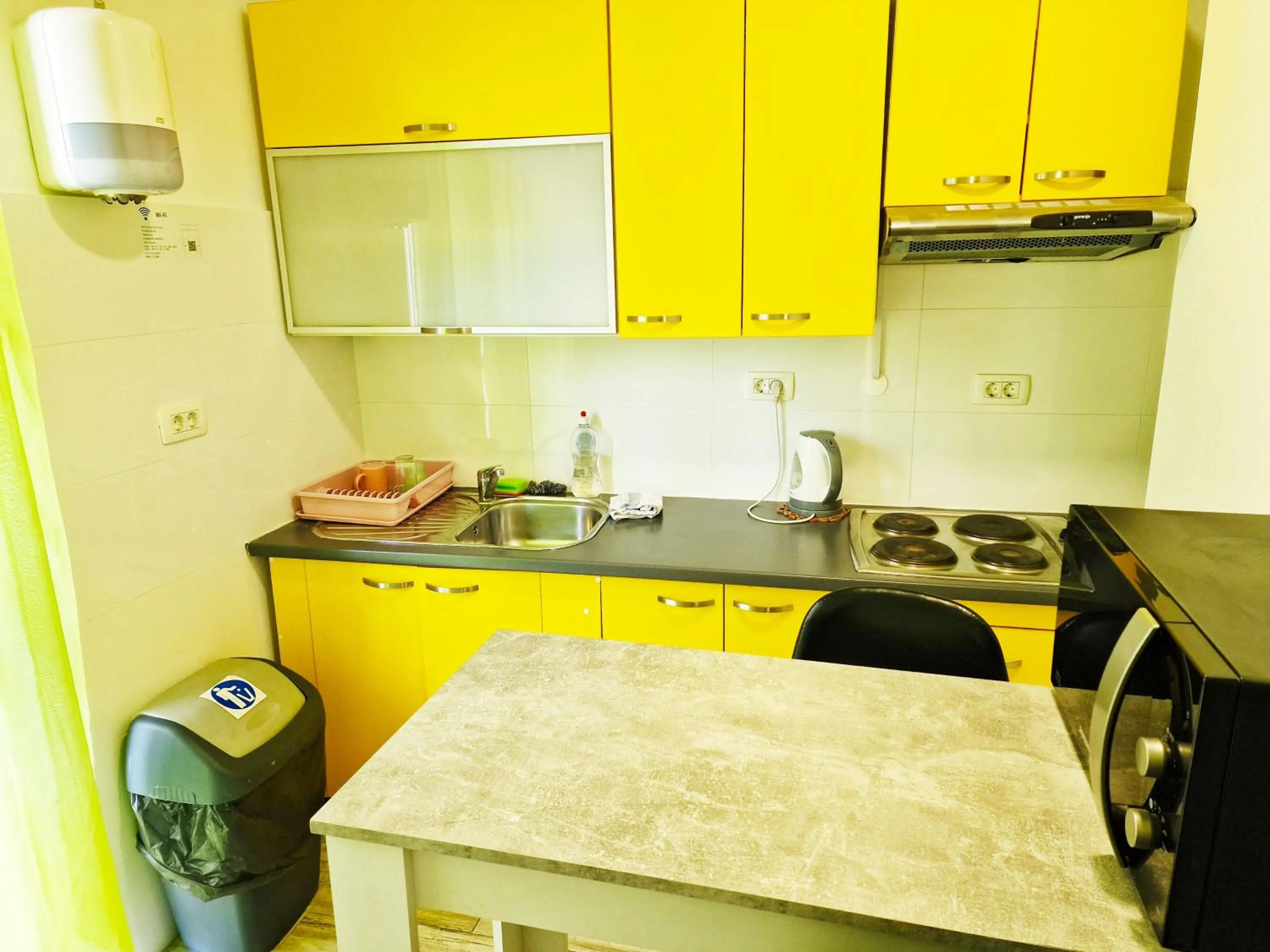 Coffee/tea facilities in Croparadise Hostel