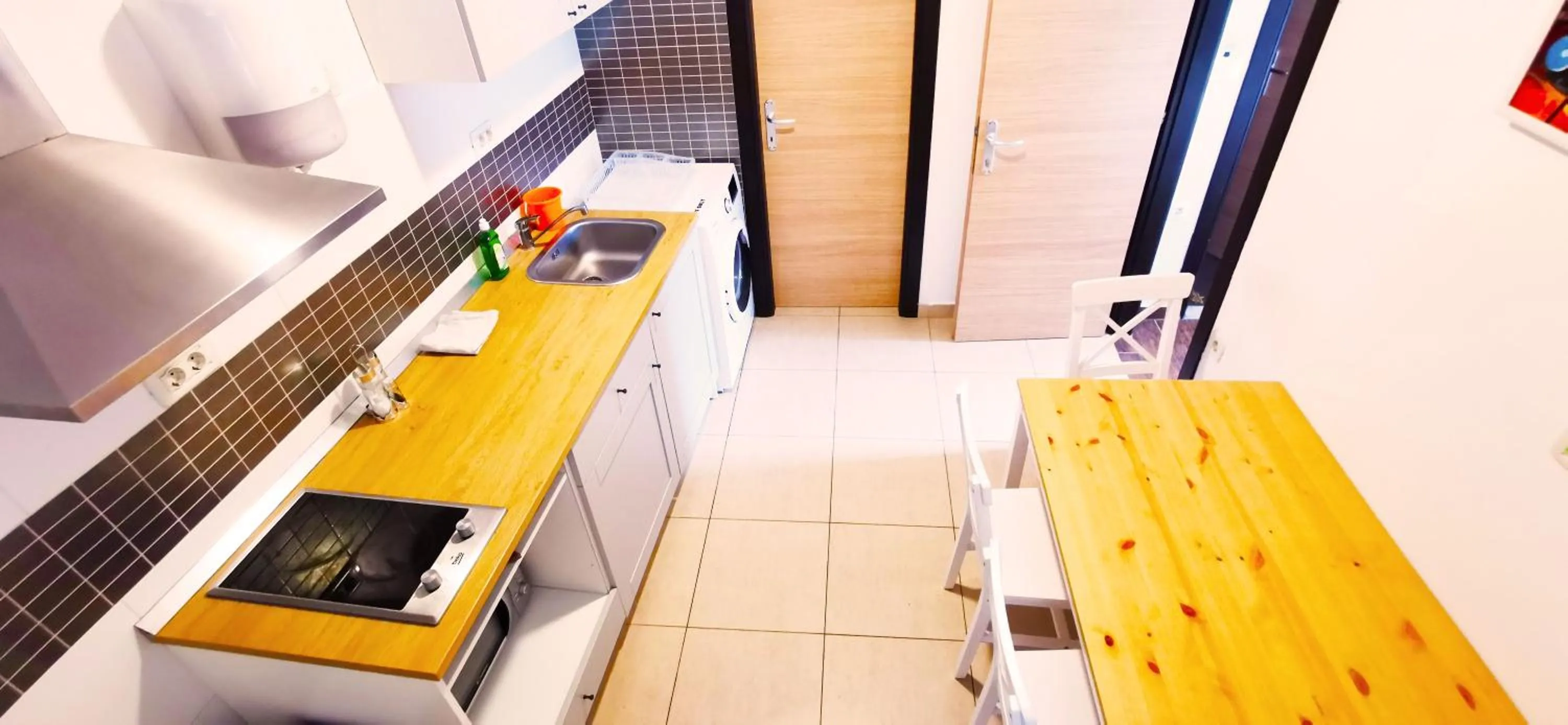 Kitchen or kitchenette in Croparadise Hostel