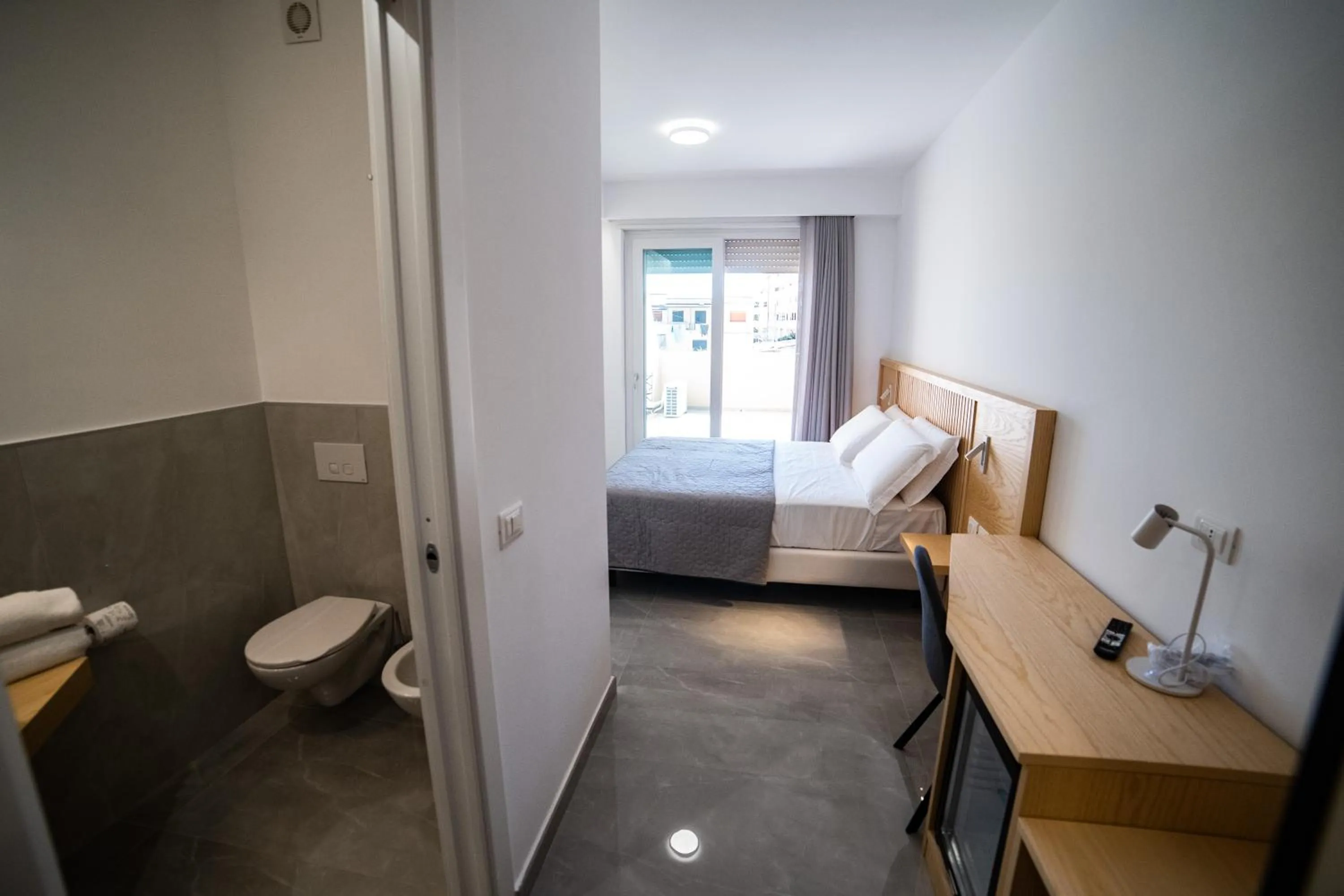 Bed in Middle Town Palace