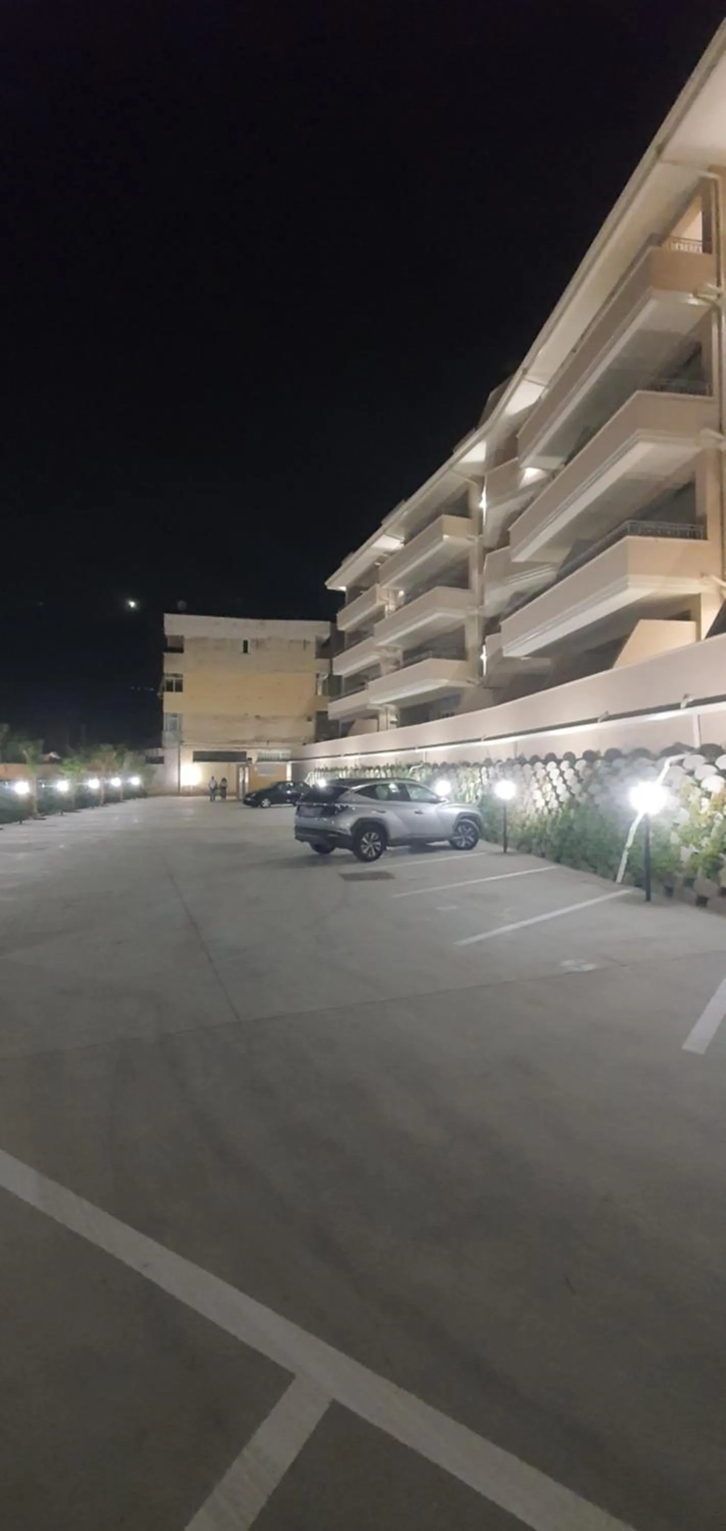 Property building in Middle Town Palace