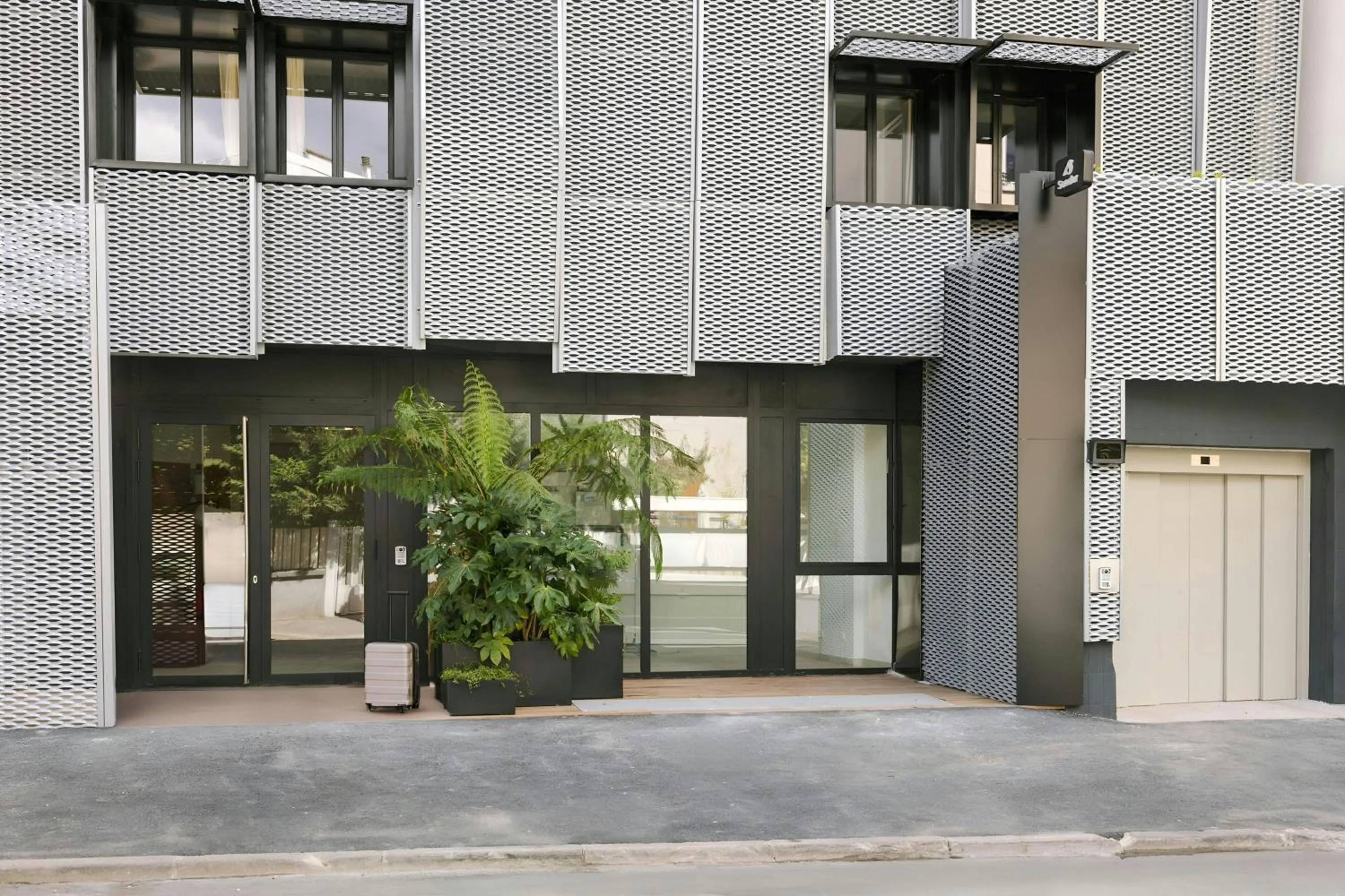 View (from property/room) in Yvette Hotel Porte de Versailles, Sonder by Marriott Bonvoy