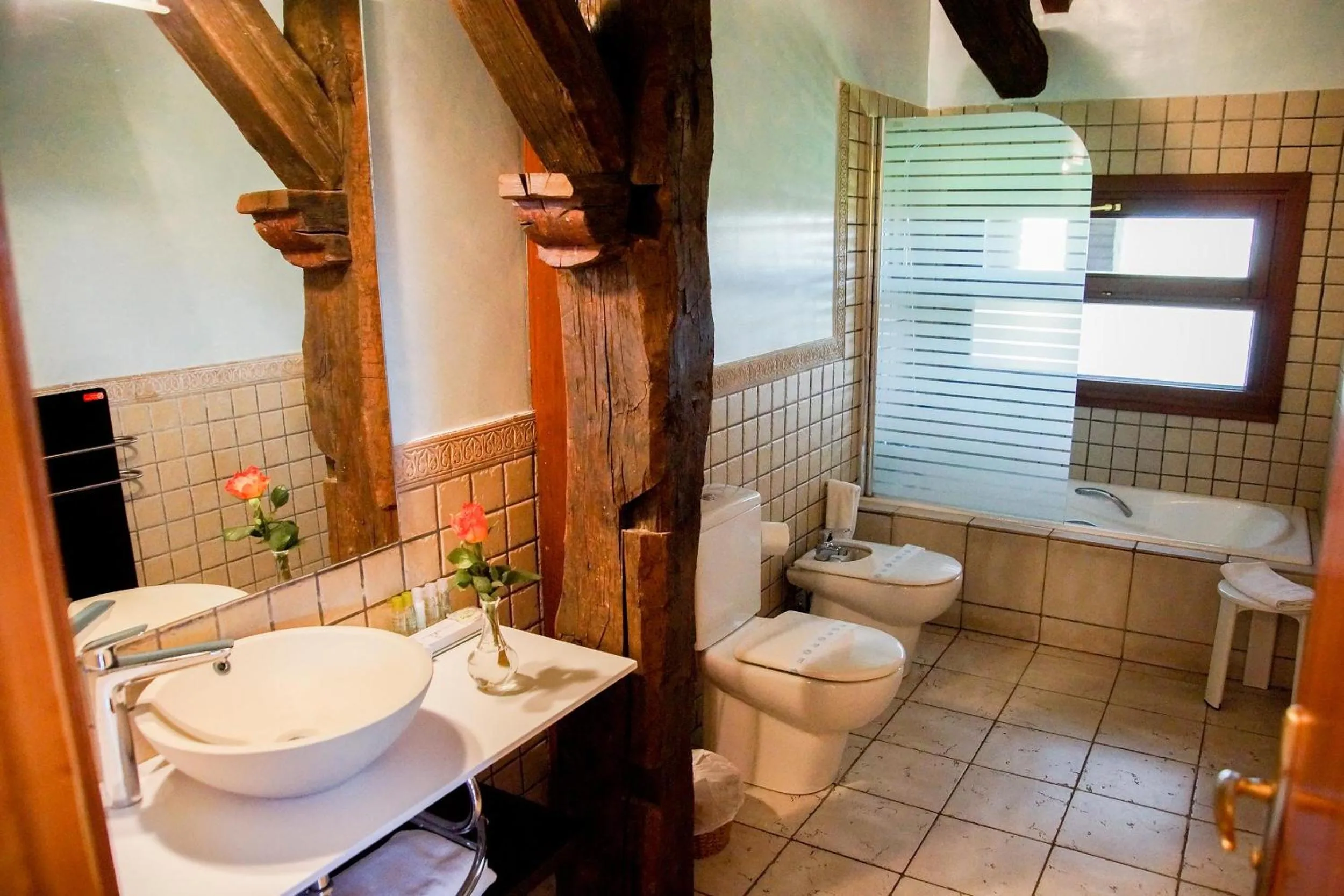 Bathroom in Usategieta