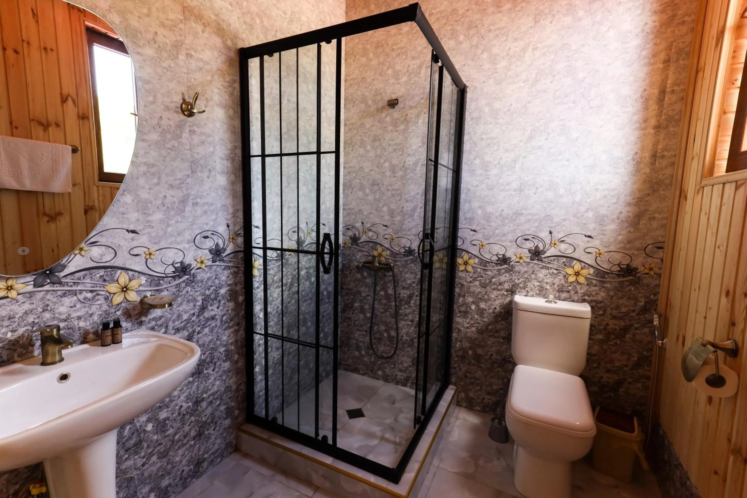 Shower in Aeetes Palace