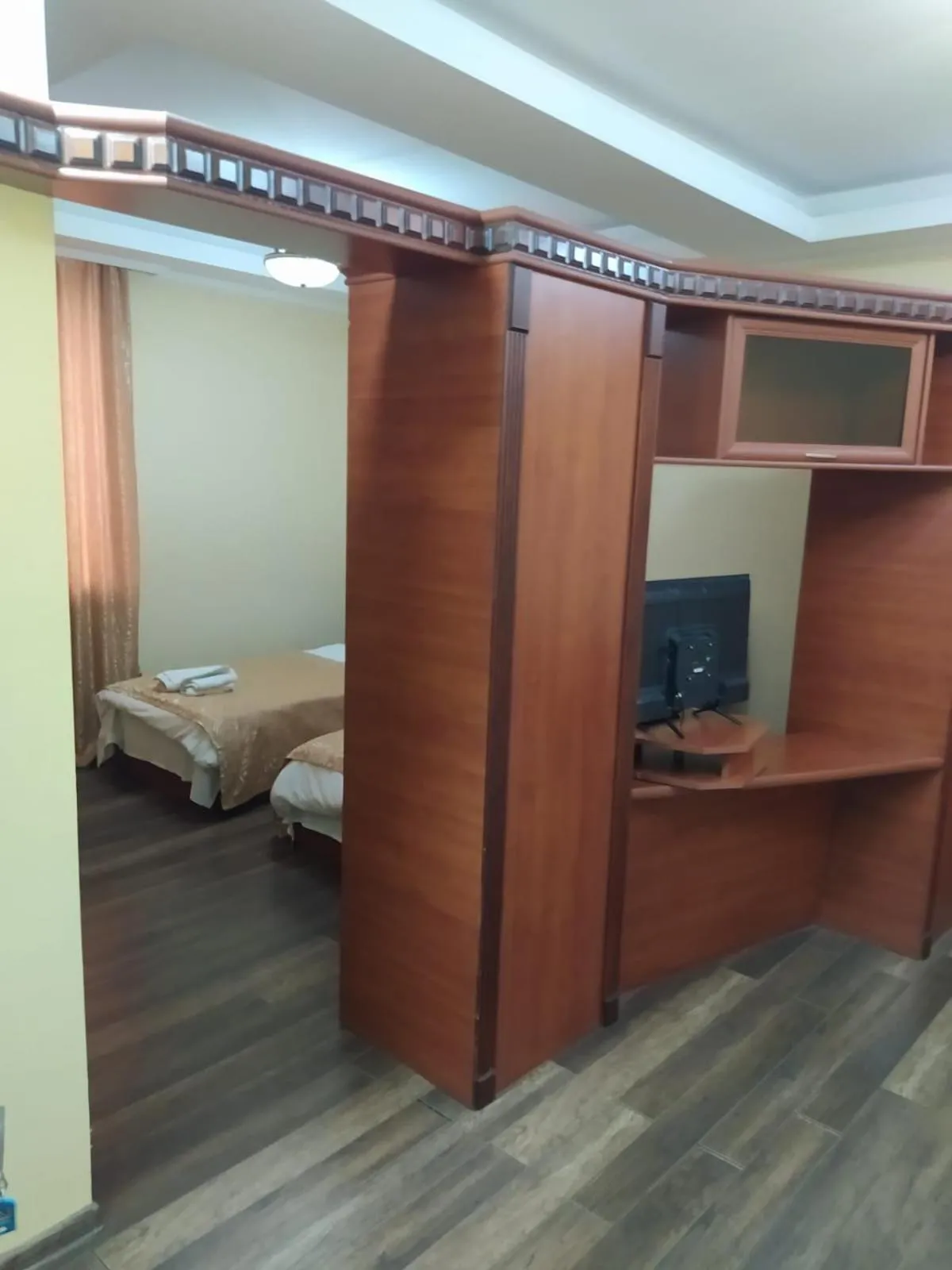 Communal lounge/ TV room, Bed in Aeetes Palace