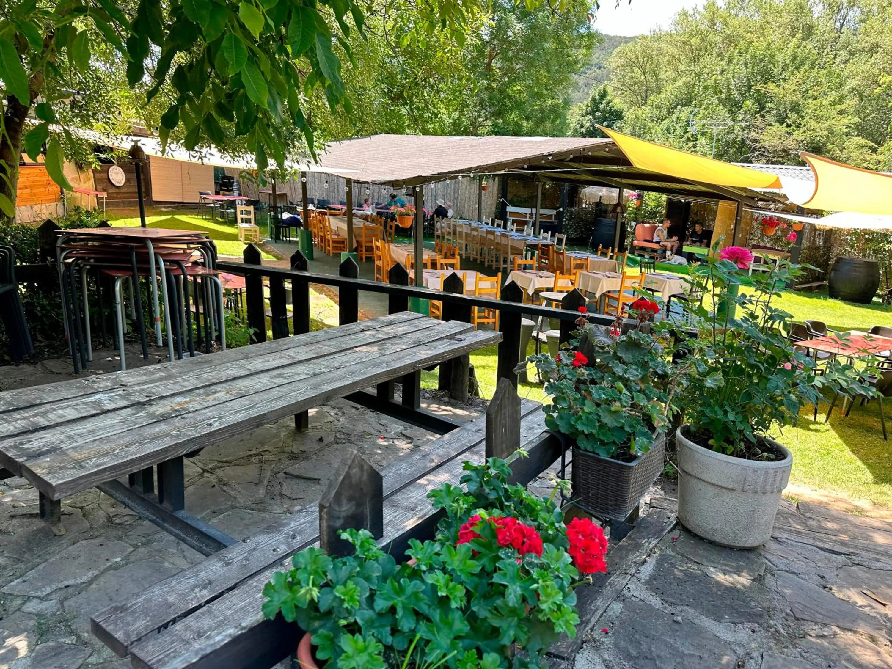 Restaurant/places to eat in SOLOPUENT Hotel Rural