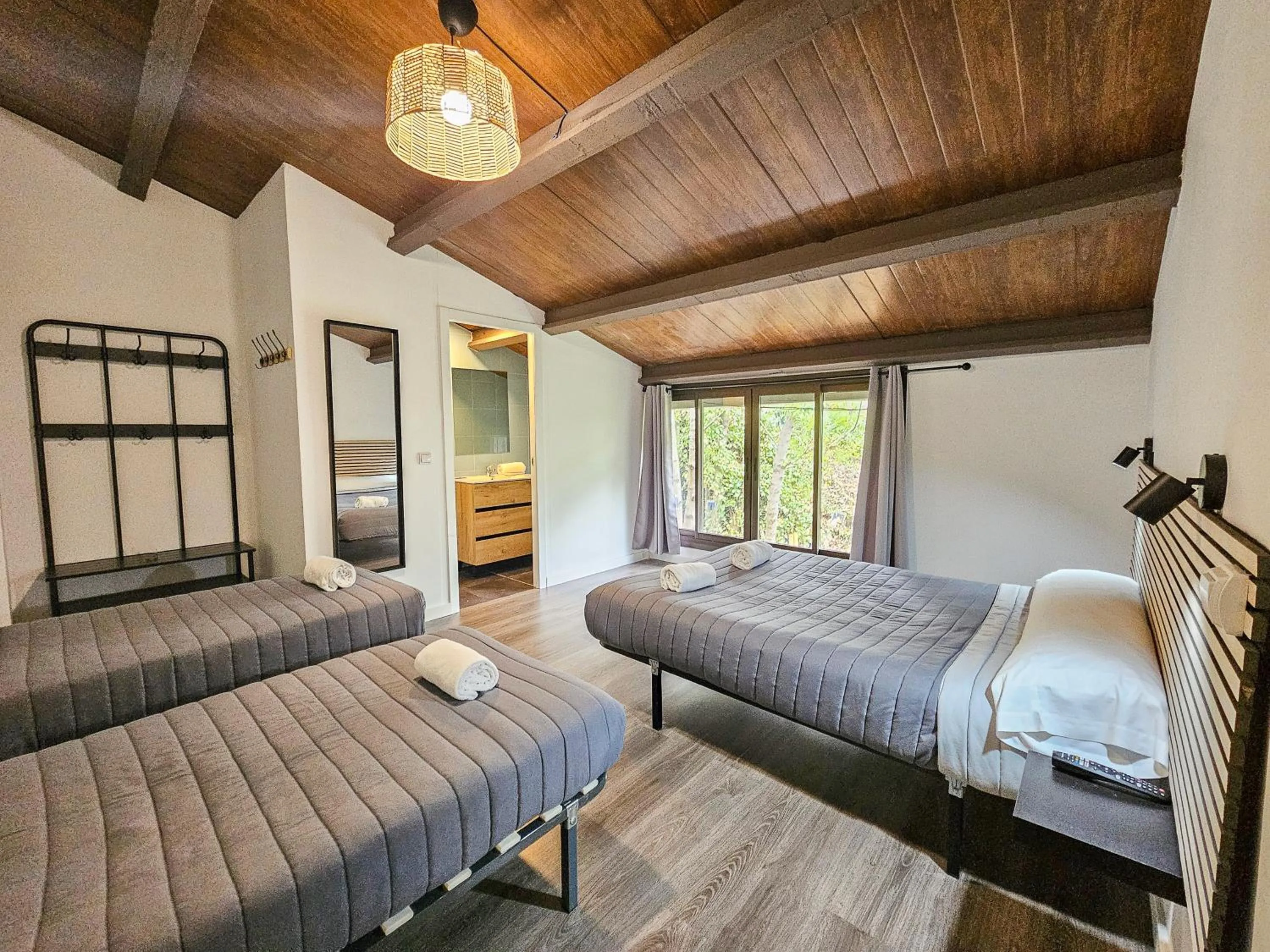 Bed in SOLOPUENT Hotel Rural