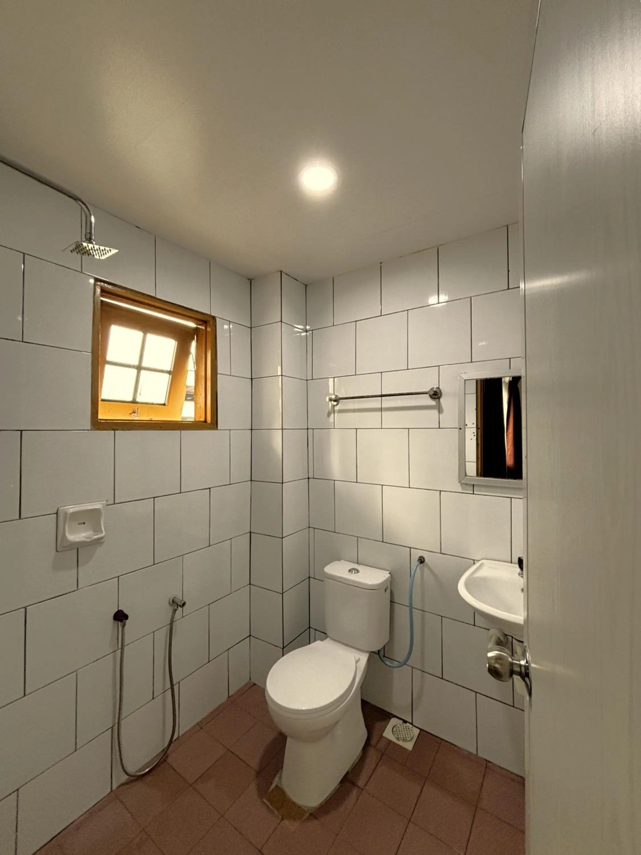 Toilet in Cool Point Hotel