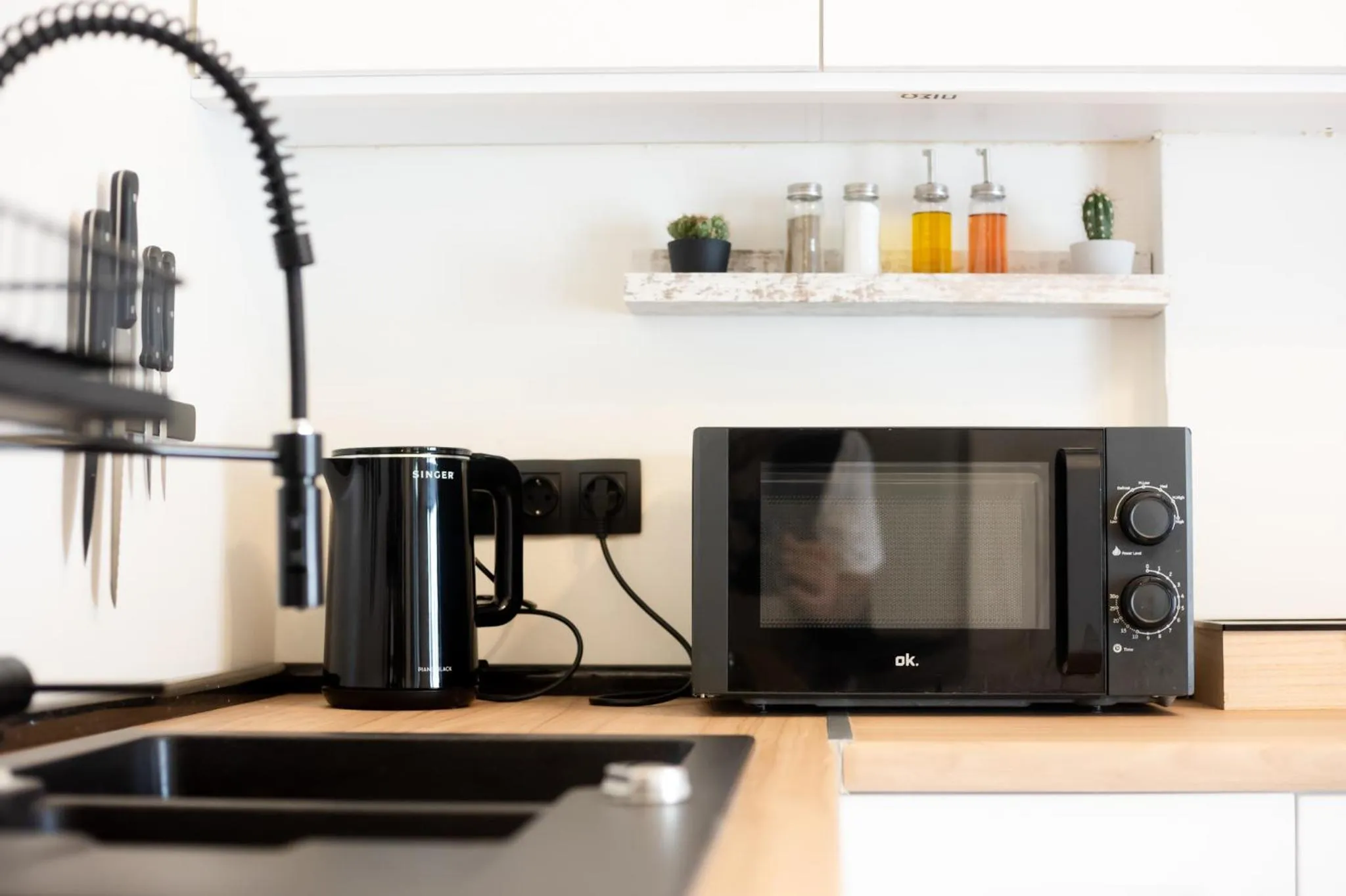 Coffee/tea facilities in Jenny's Home Acropolis