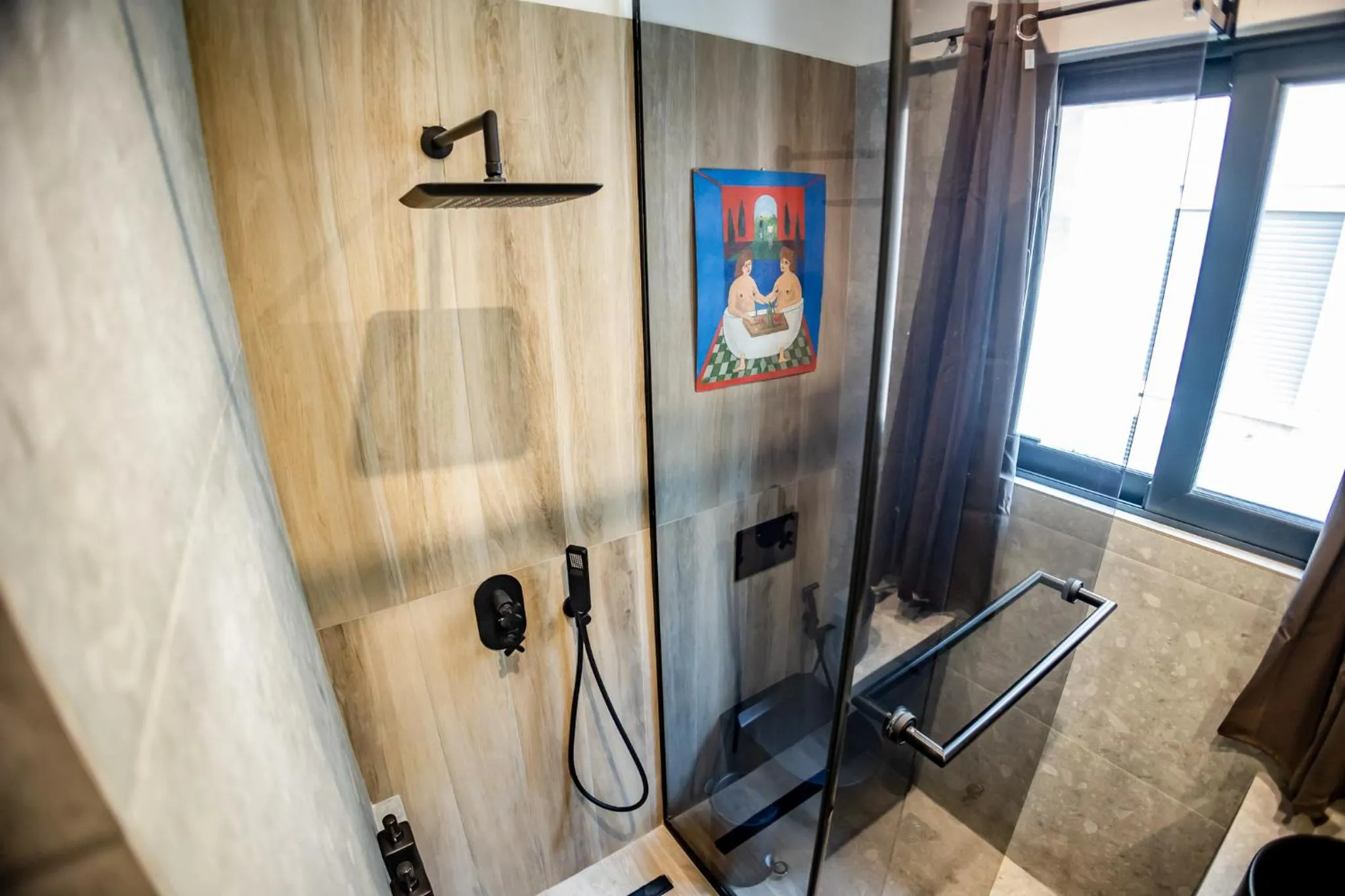 Shower in Jenny's Home Acropolis