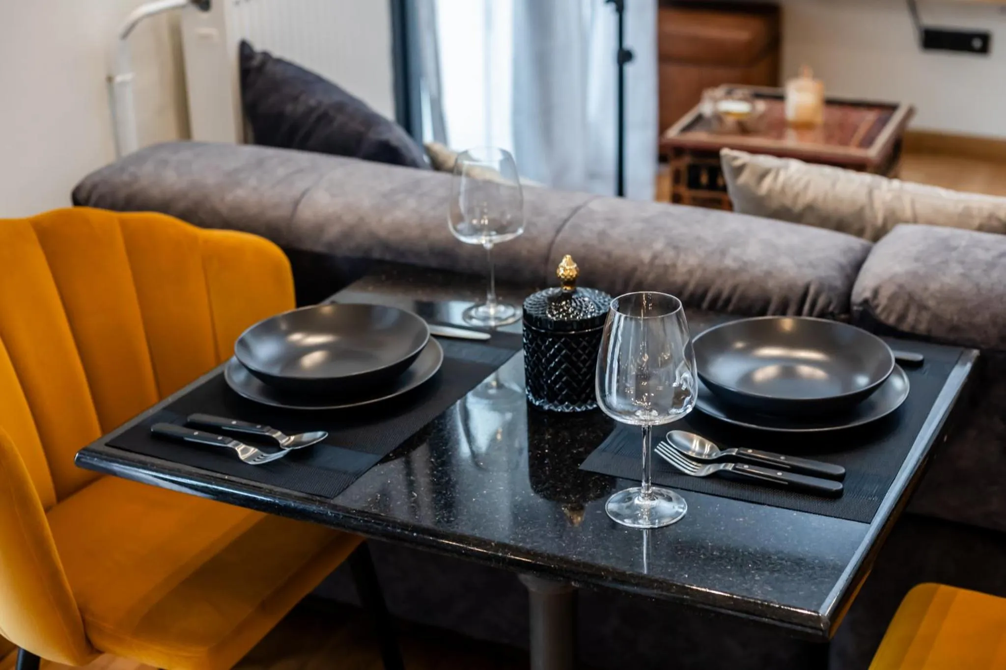 Dining area in Jenny's Home Acropolis