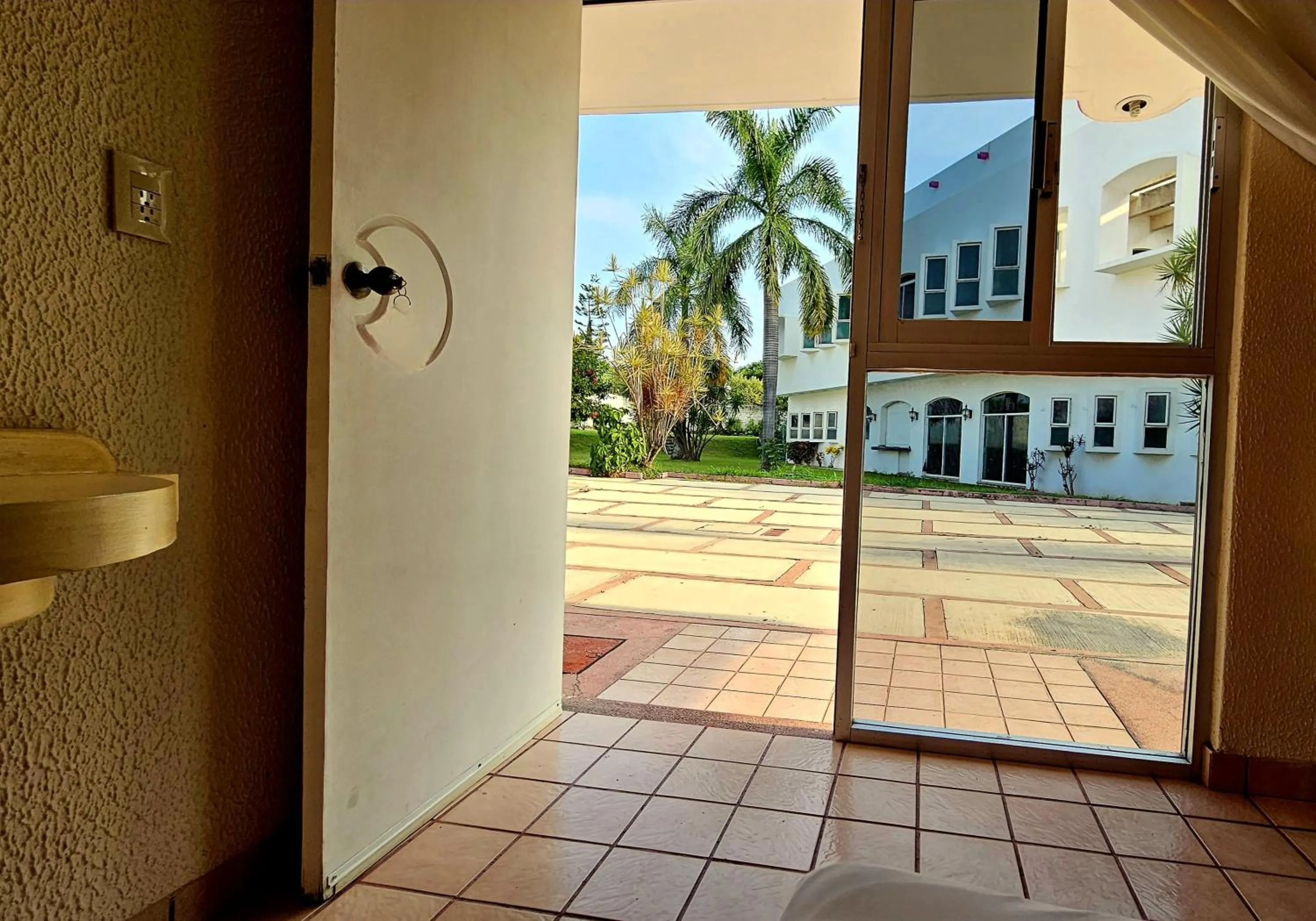 Inner courtyard view in Hotel Hacienda del Rio Oaxtepec