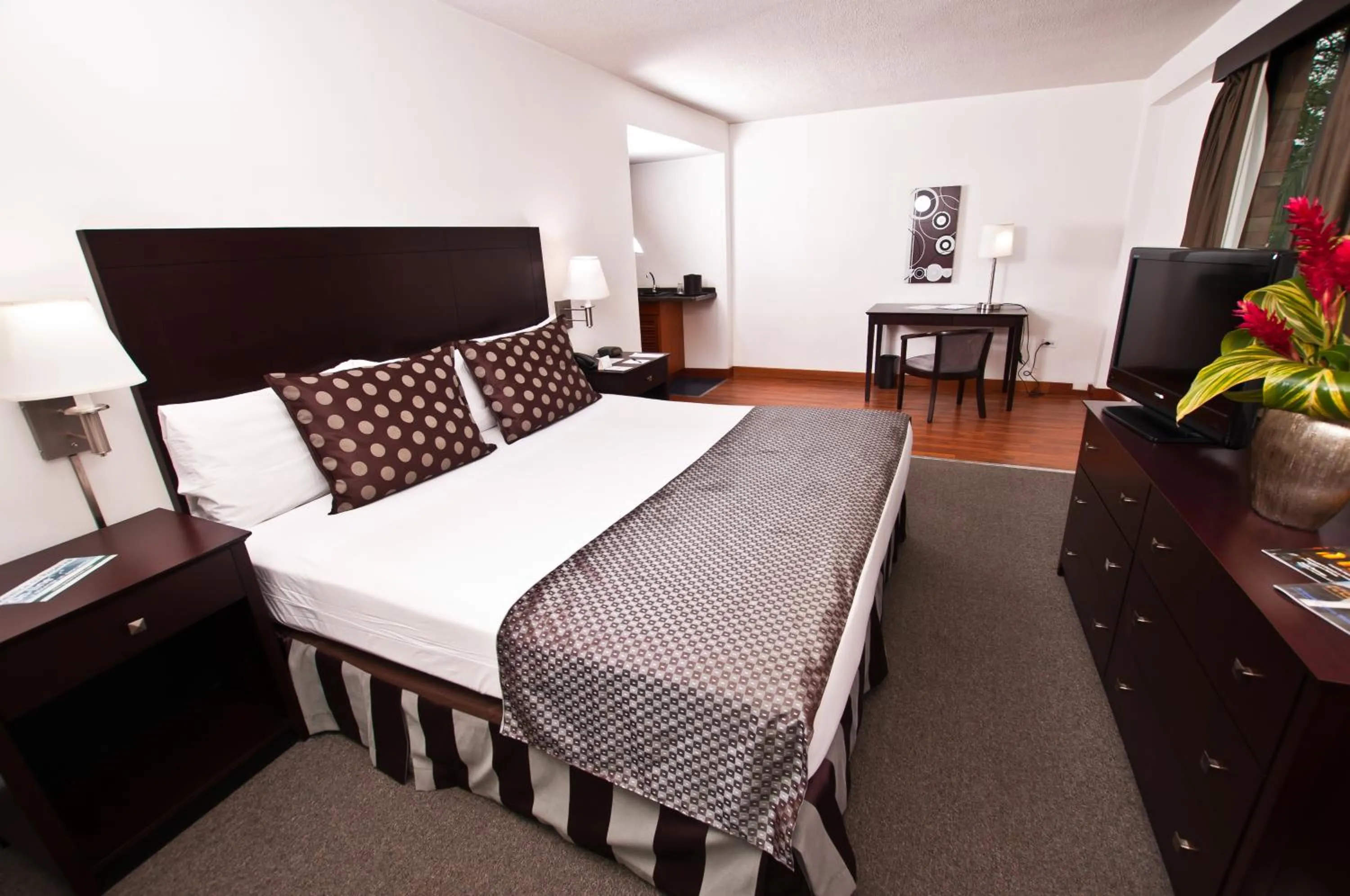 Bed in Hotel GH Guaparo Suites Valencia