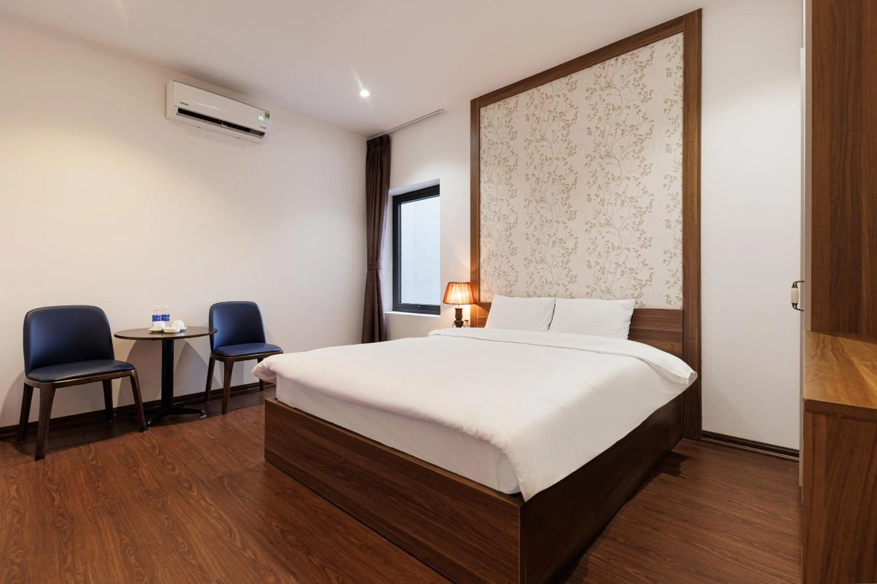 Bedroom, Bed in Collection O Le Grand Hanoi hotel – The Central Park