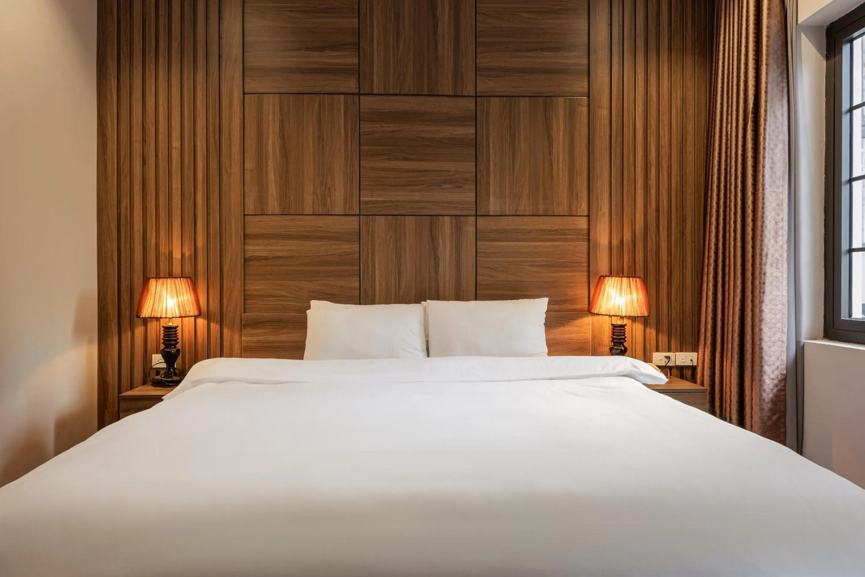 Bedroom, Bed in Collection O Le Grand Hanoi hotel – The Central Park