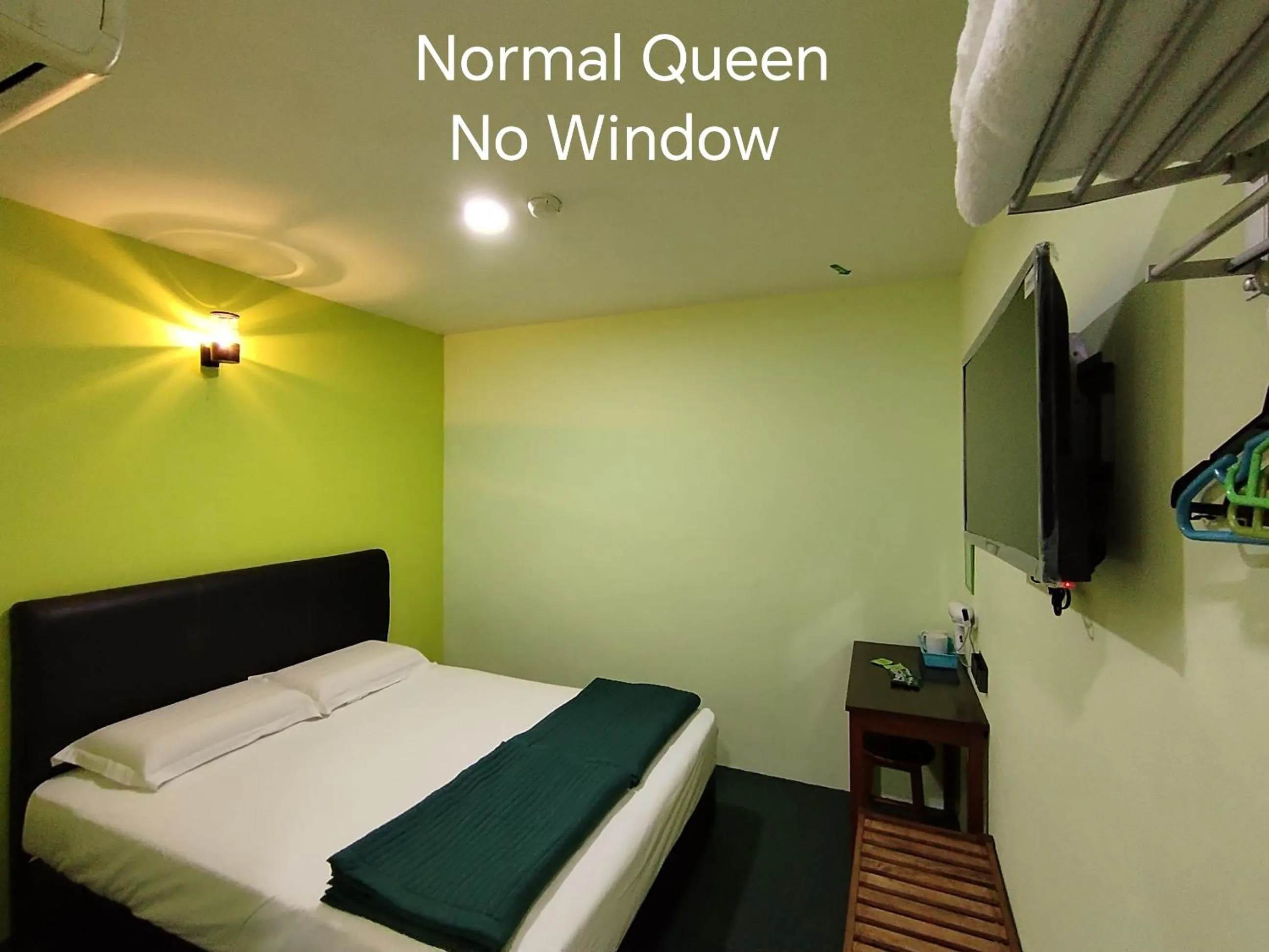 Photo of the whole room, Bed in Hotel O Seremban Near SnowLim Wonderland Formerly M&N Hotel