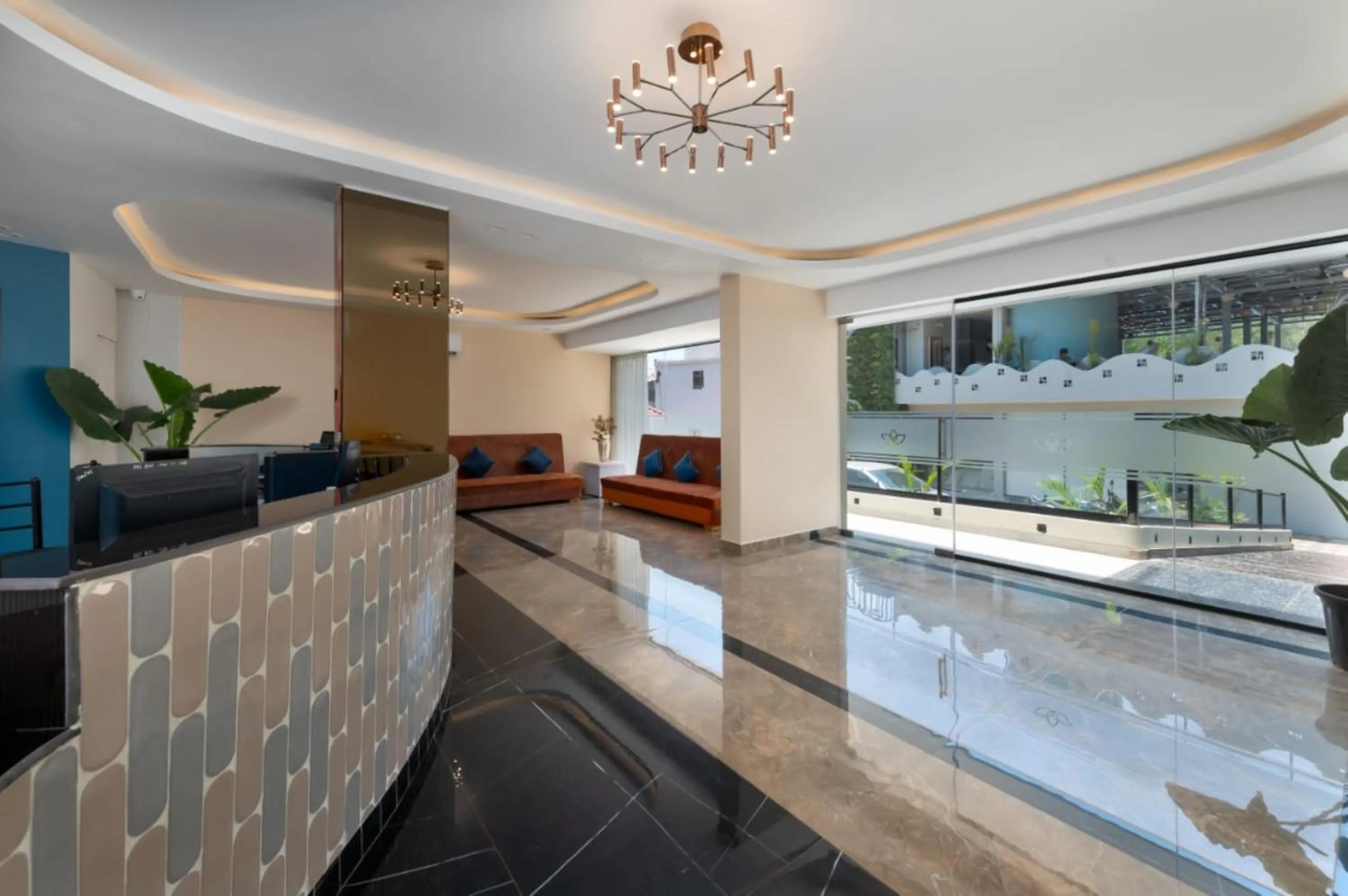 Facade/entrance in Grand Continent Morjim