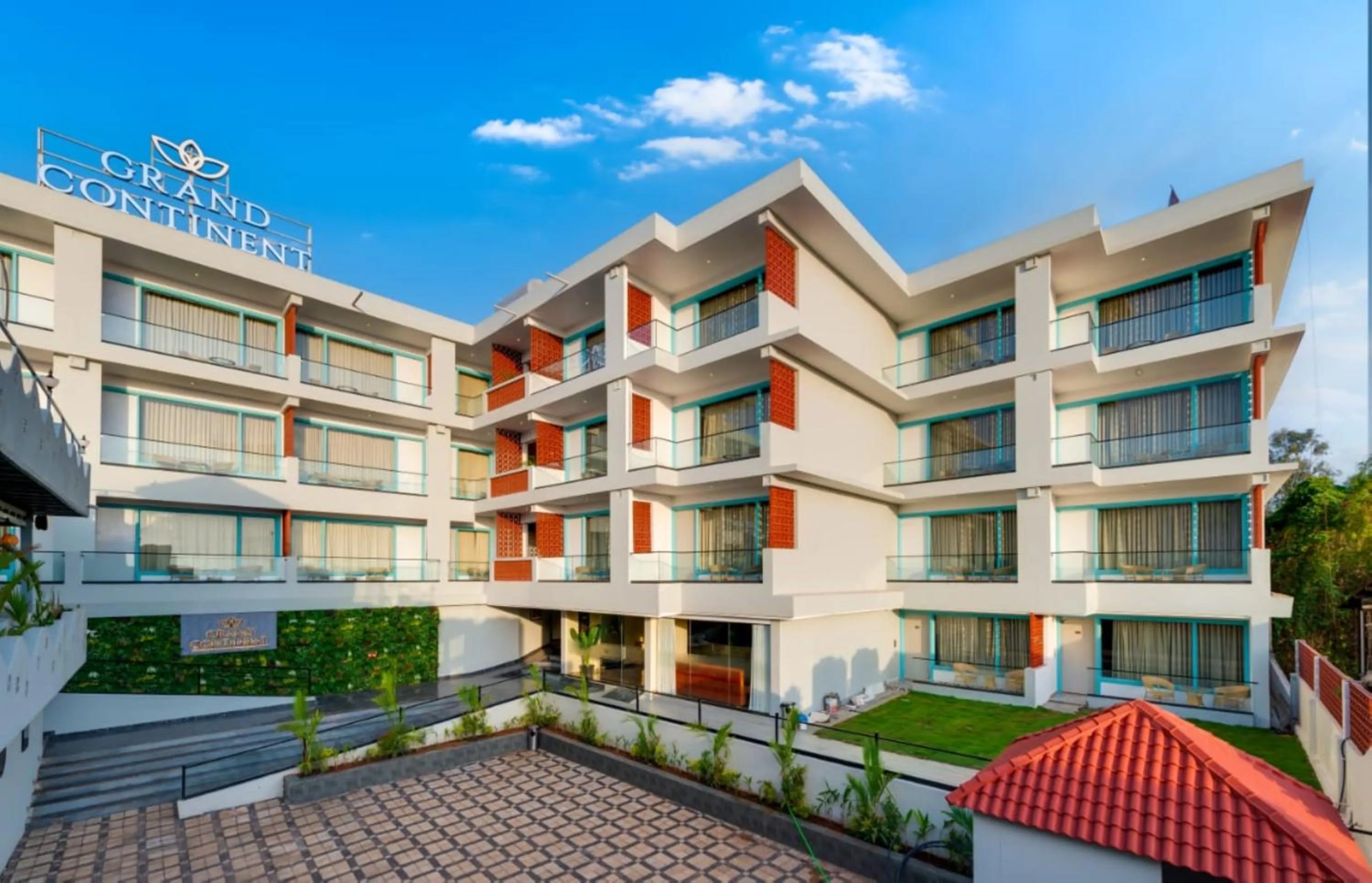 Property building in Grand Continent Morjim