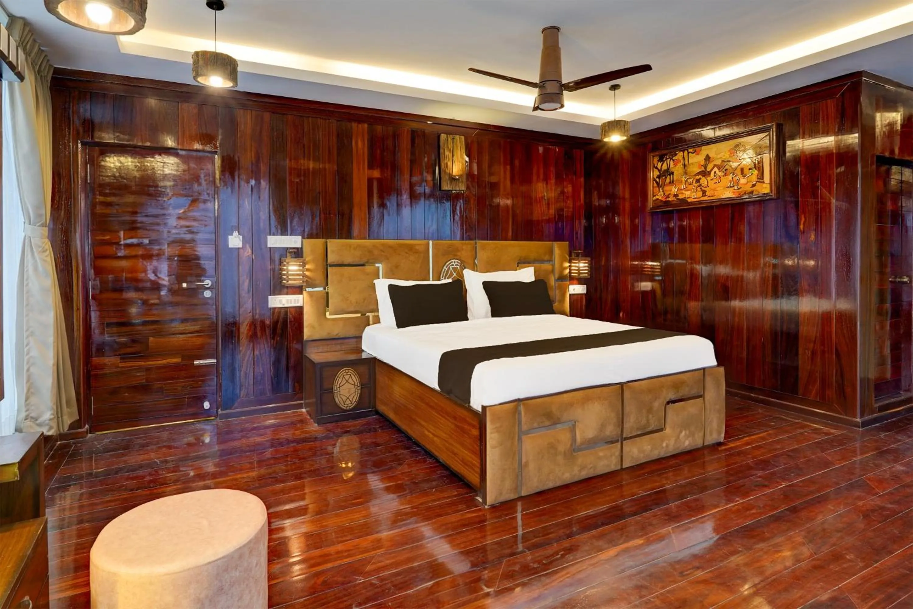 Bedroom, Bed in Super Townhouse NK Vivanta Luxury Rooms