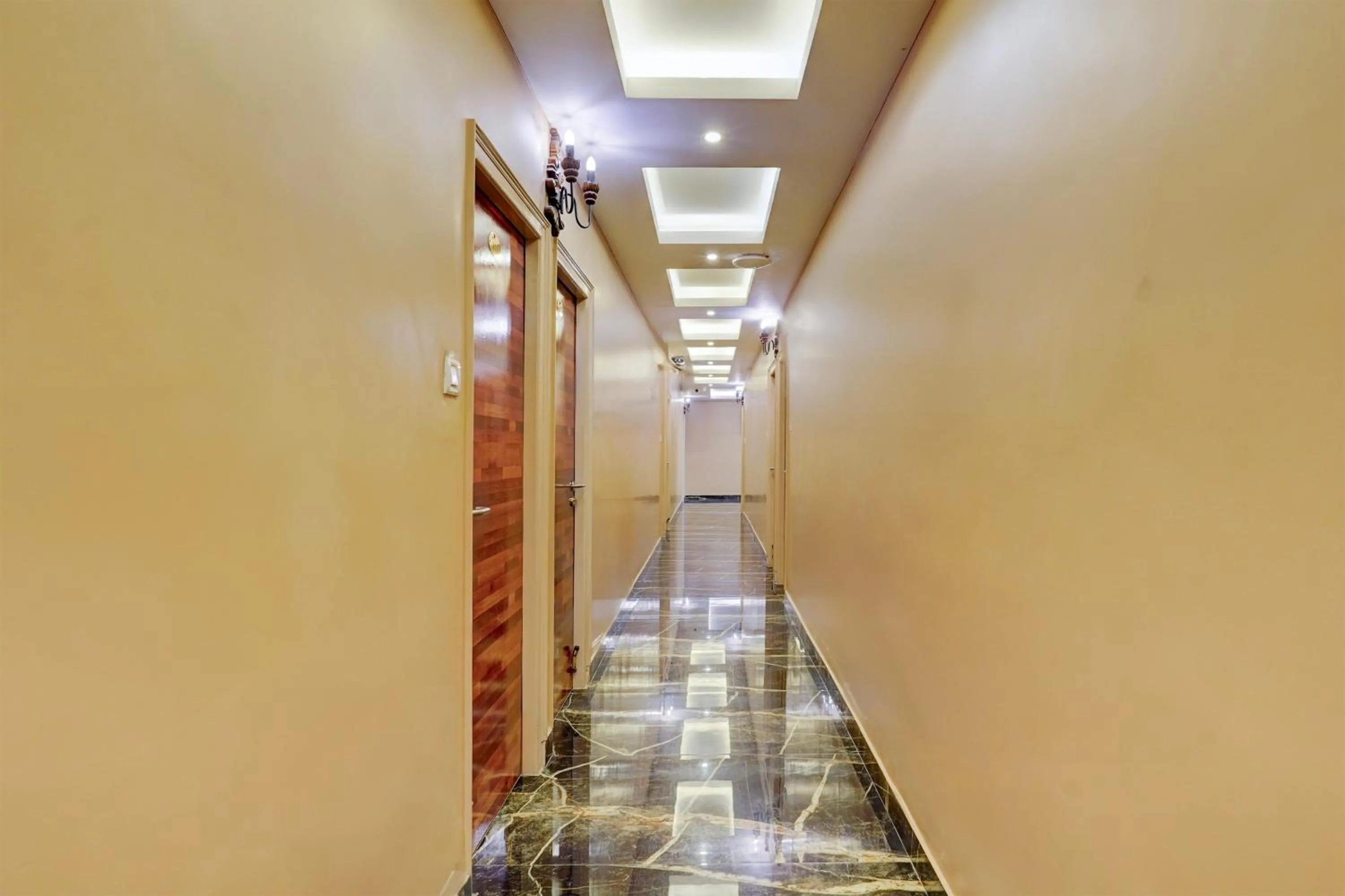 Lobby or reception in Super Townhouse NK Vivanta Luxury Rooms