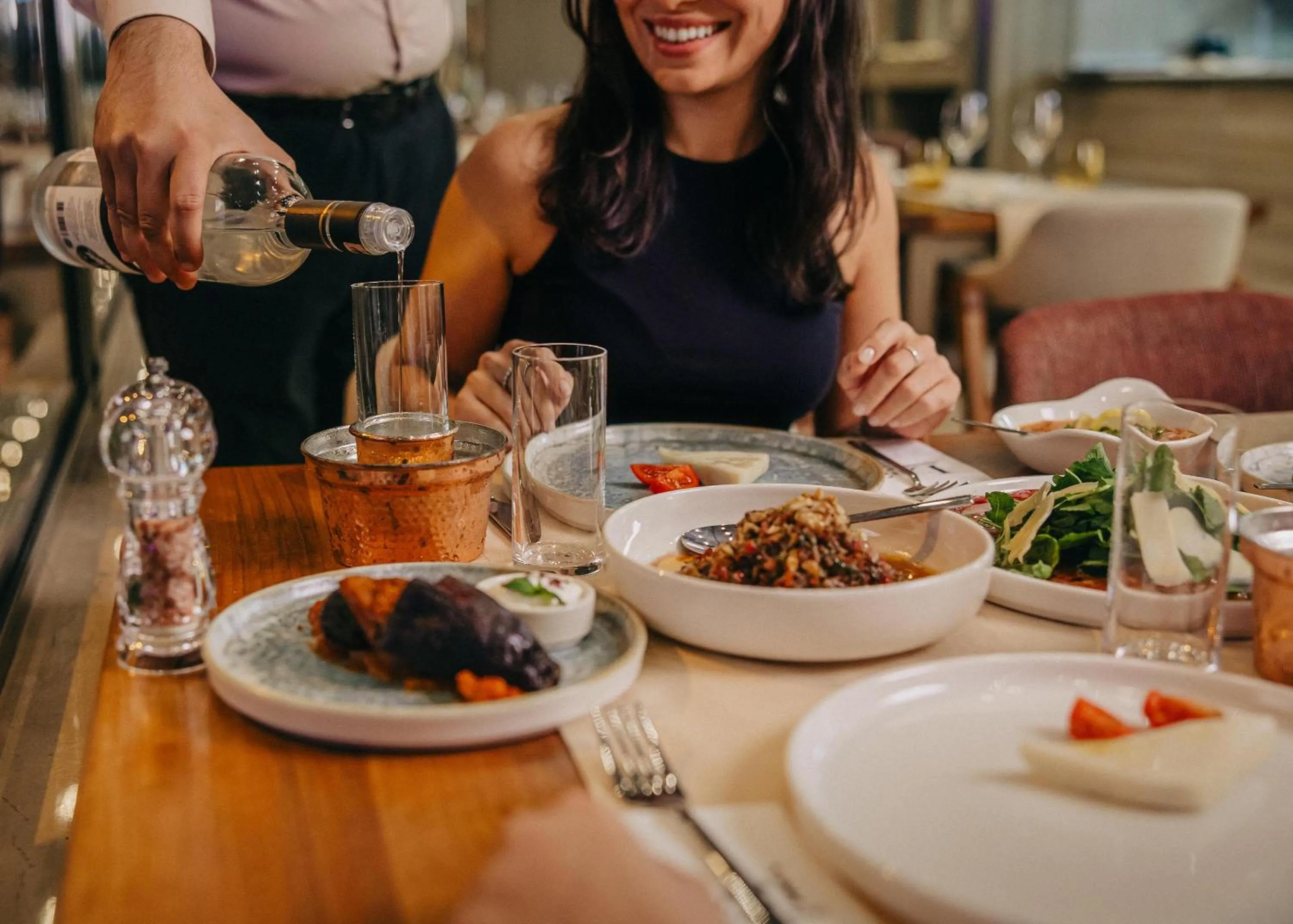 Restaurant/places to eat in Lei Hotel