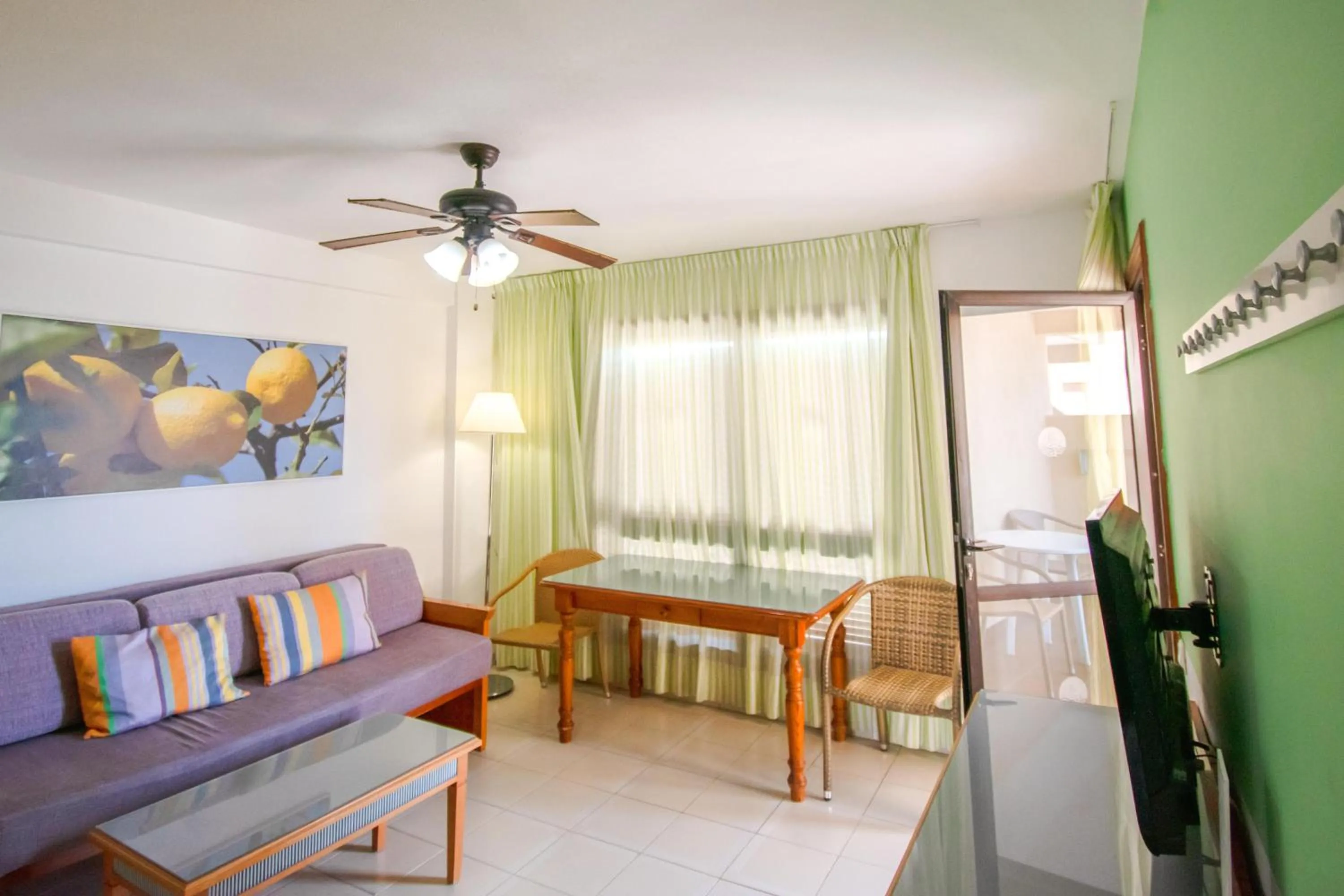 Photo of the whole room in Coral Compostela Beach