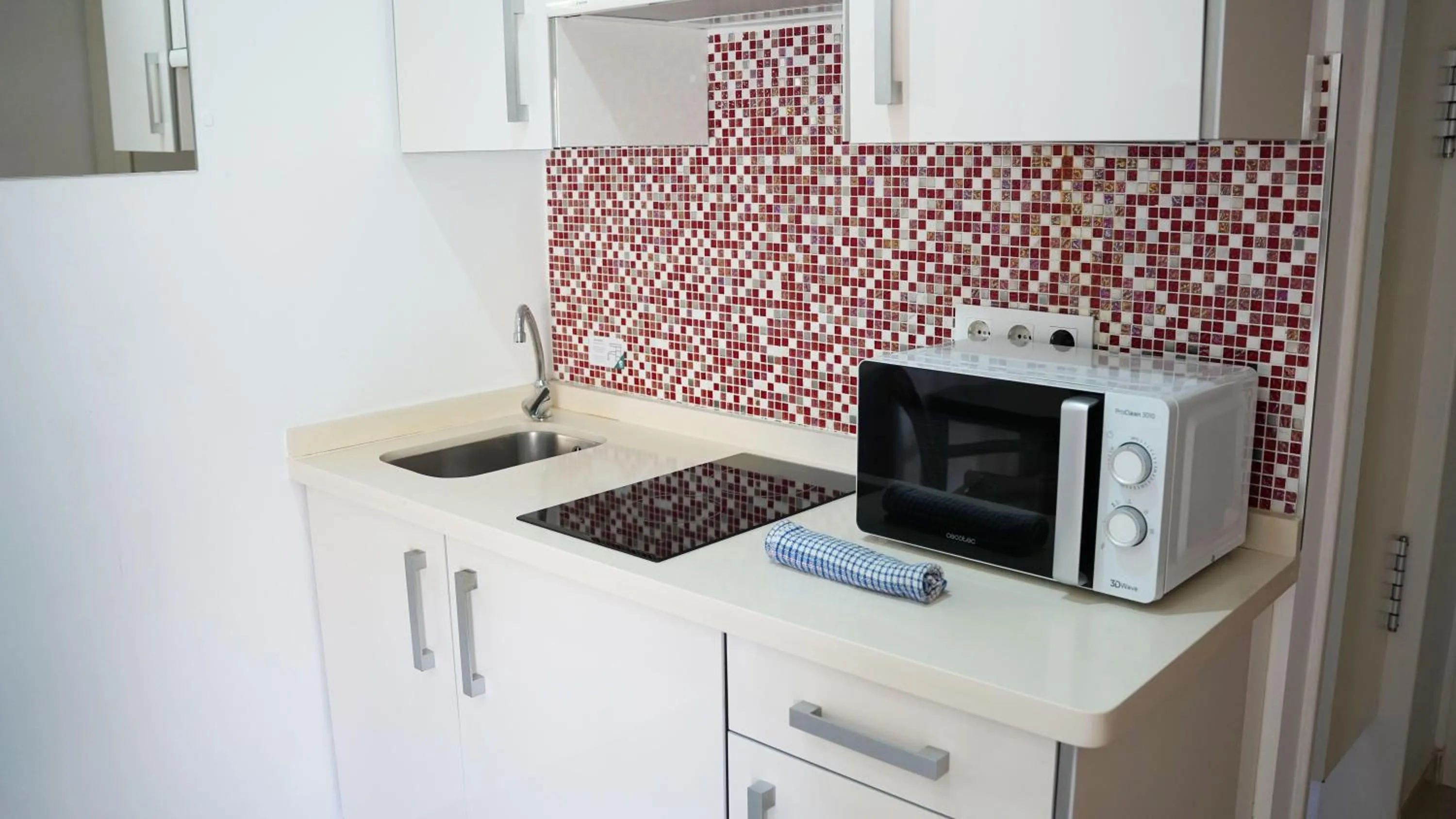 Kitchen or kitchenette in Coral Compostela Beach
