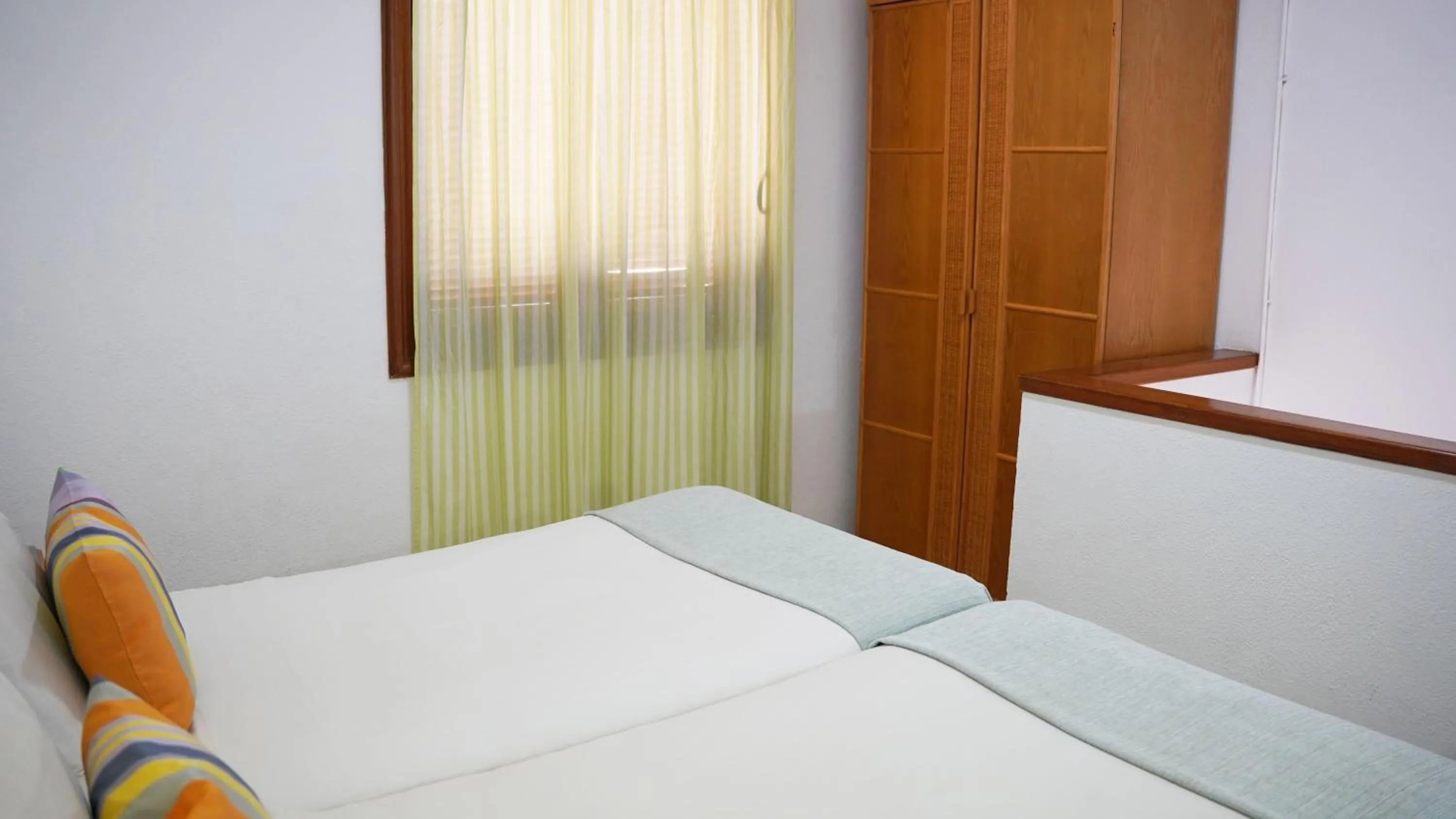 Photo of the whole room, Bed in Coral Compostela Beach