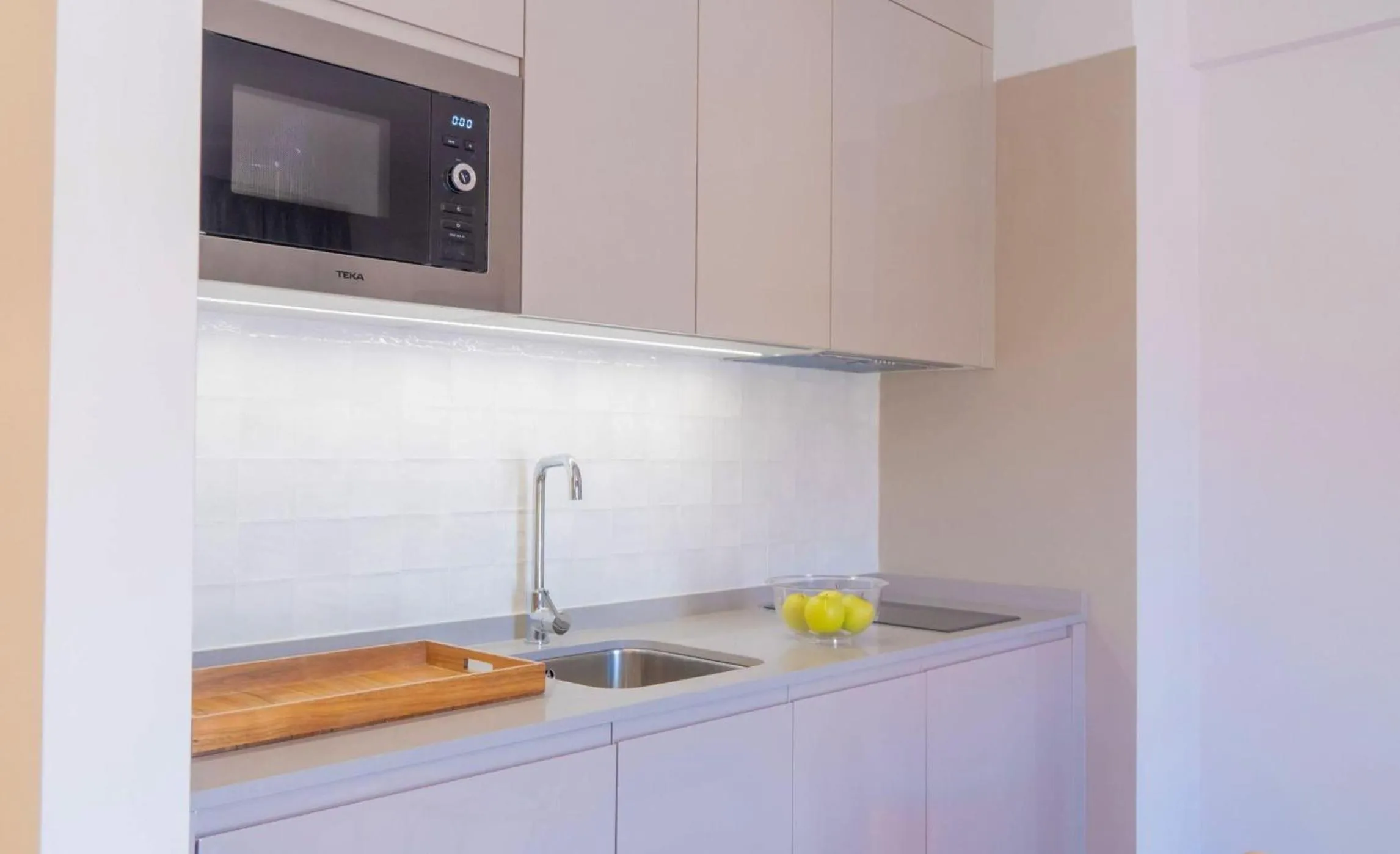 Kitchen or kitchenette in Coral Compostela Beach