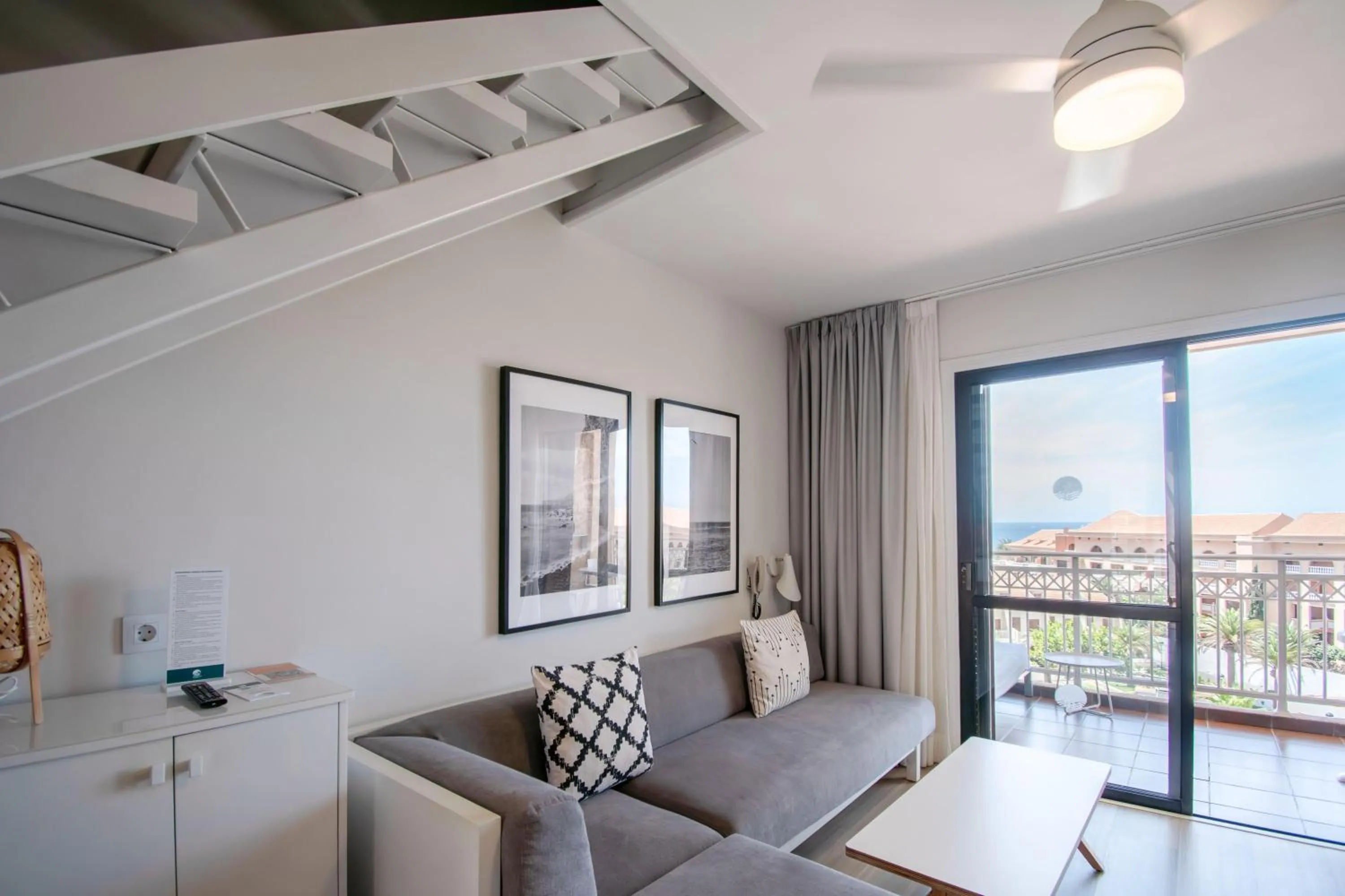 Photo of the whole room in Coral Compostela Beach