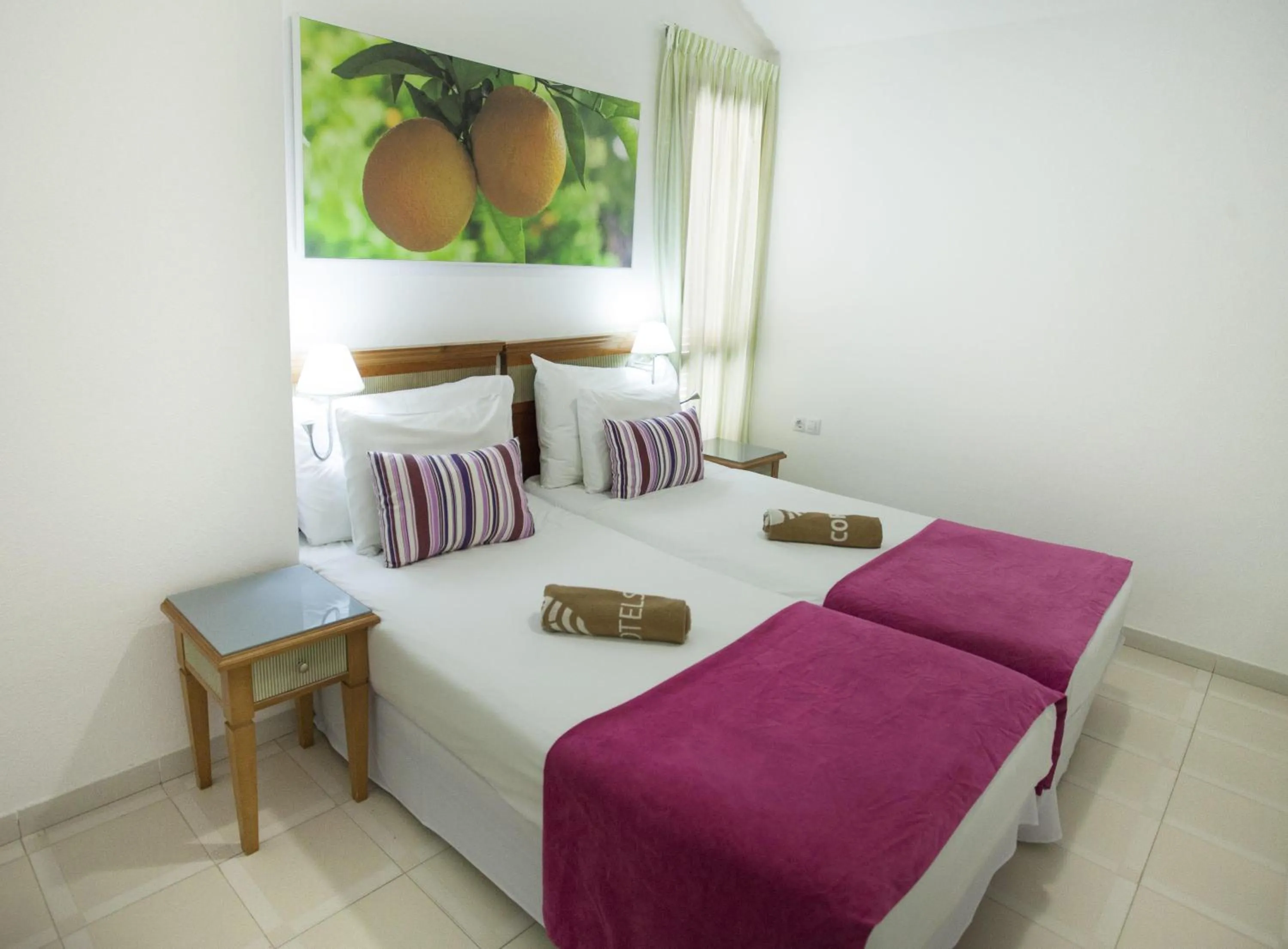 Photo of the whole room, Bed in Coral Compostela Beach