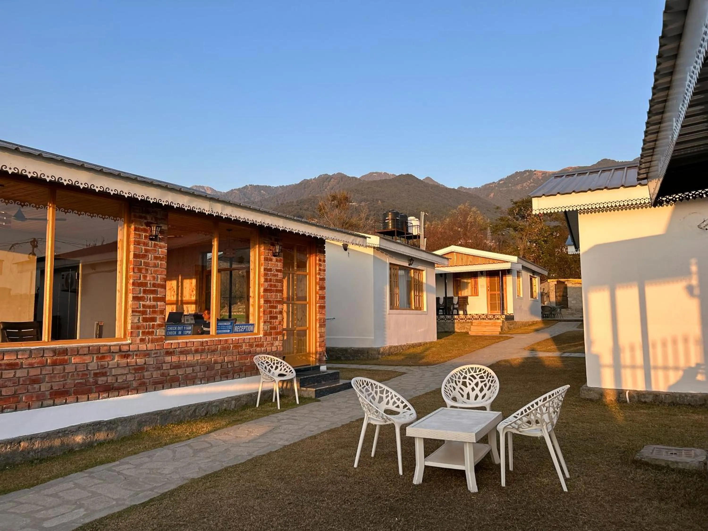 Saanjh Cottages - Hotel in Bir