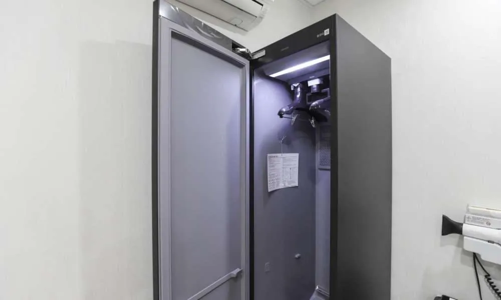 wardrobe in JECHEON No 25 HOTEL