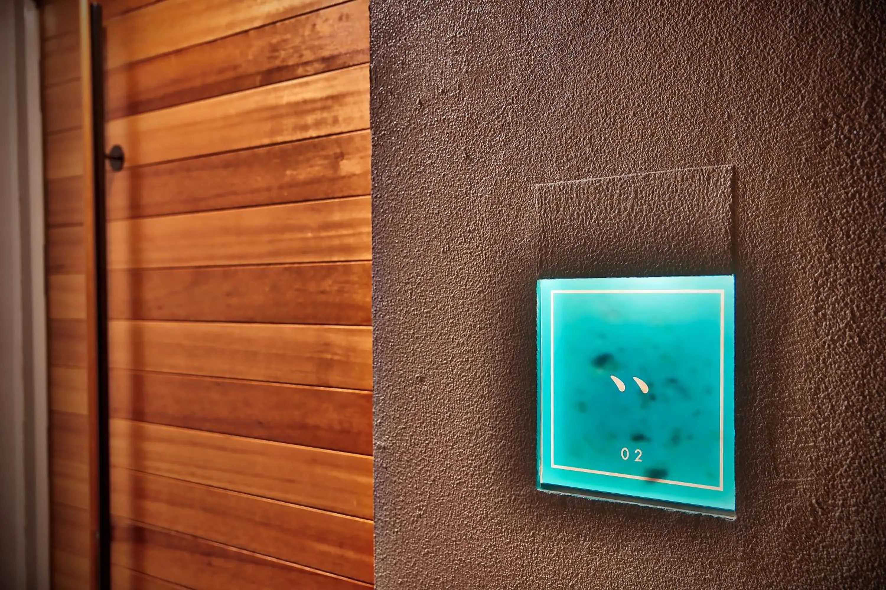 Facade/entrance in Secret Villas by Relapool