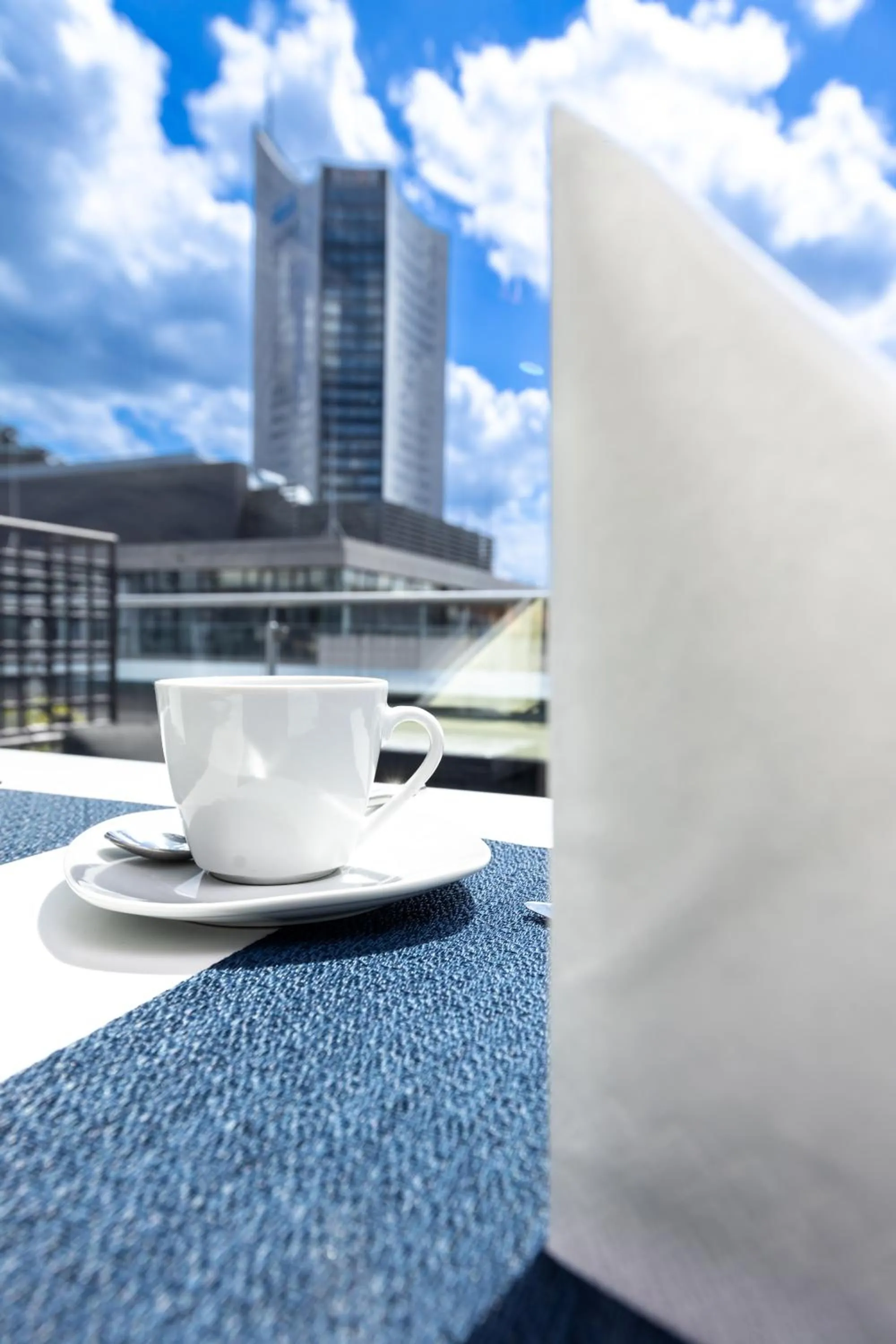 Restaurant/places to eat in Best Western Premier Royal Blue - Adult only