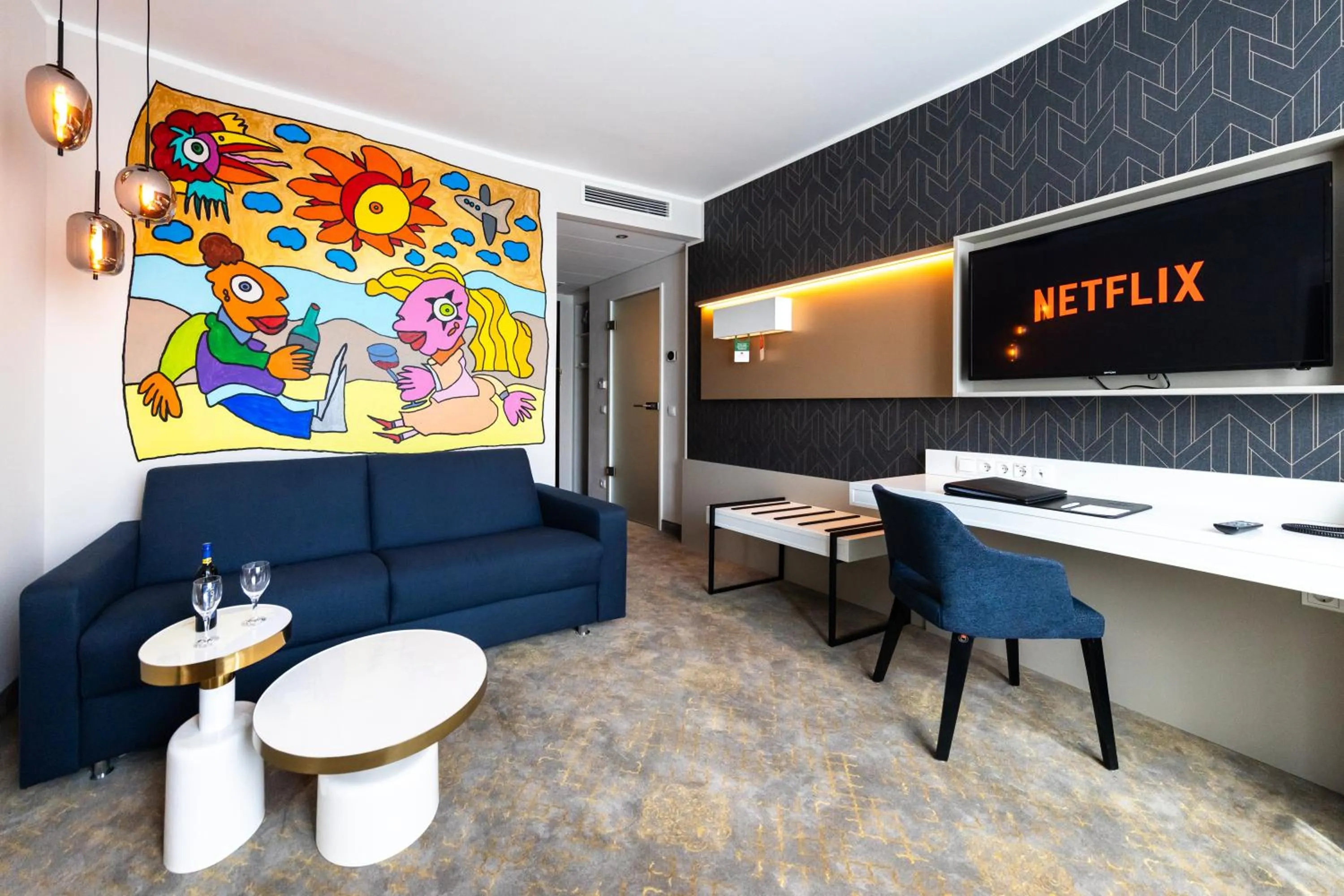 TV and multimedia in Best Western Premier Royal Blue - Adult only