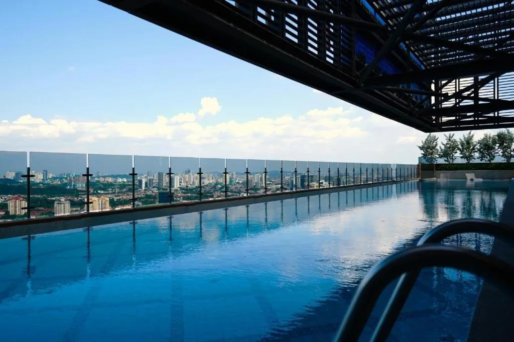 Mossaz by Manhattan Group