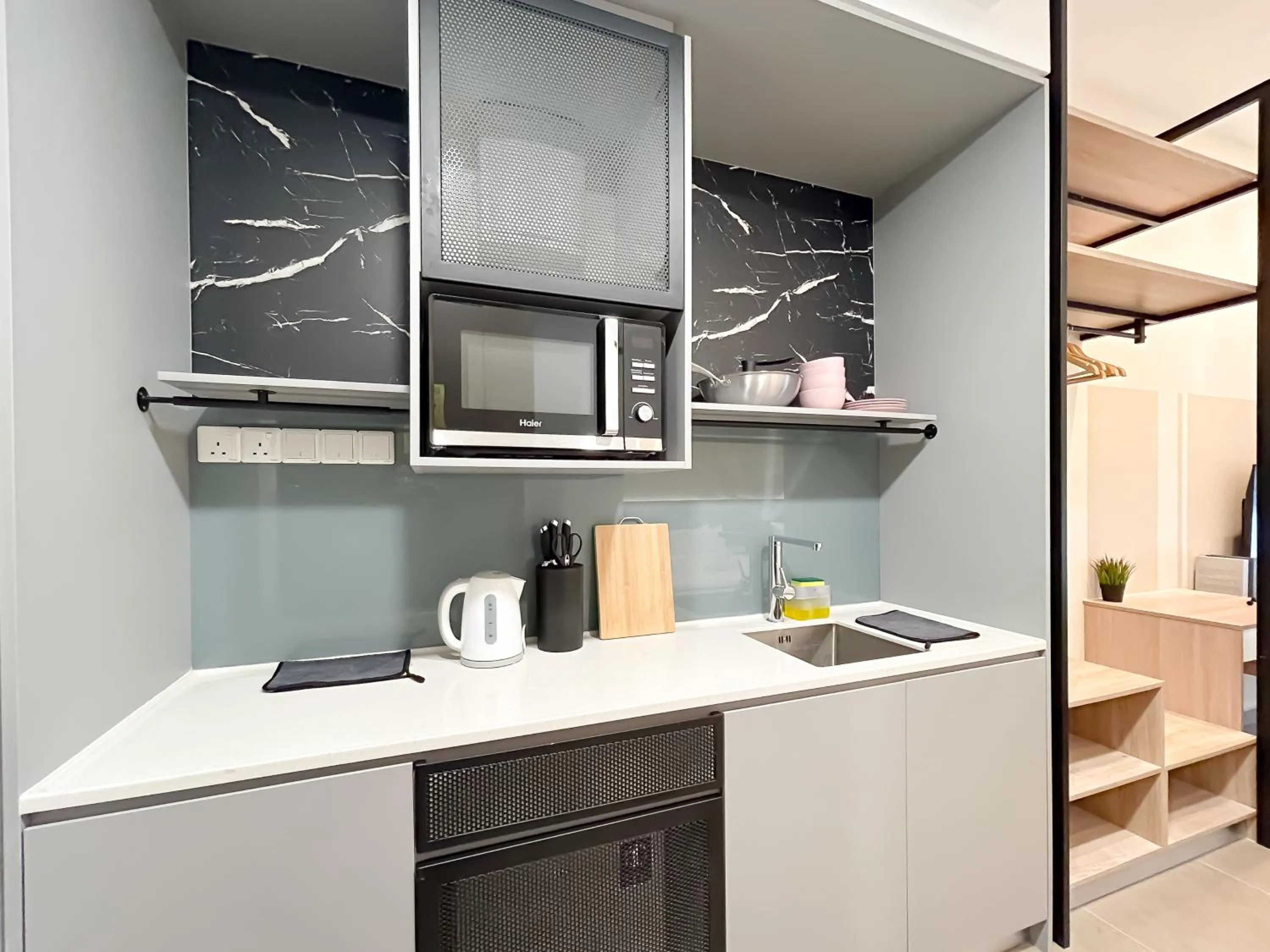 Mossaz by Manhattan Group