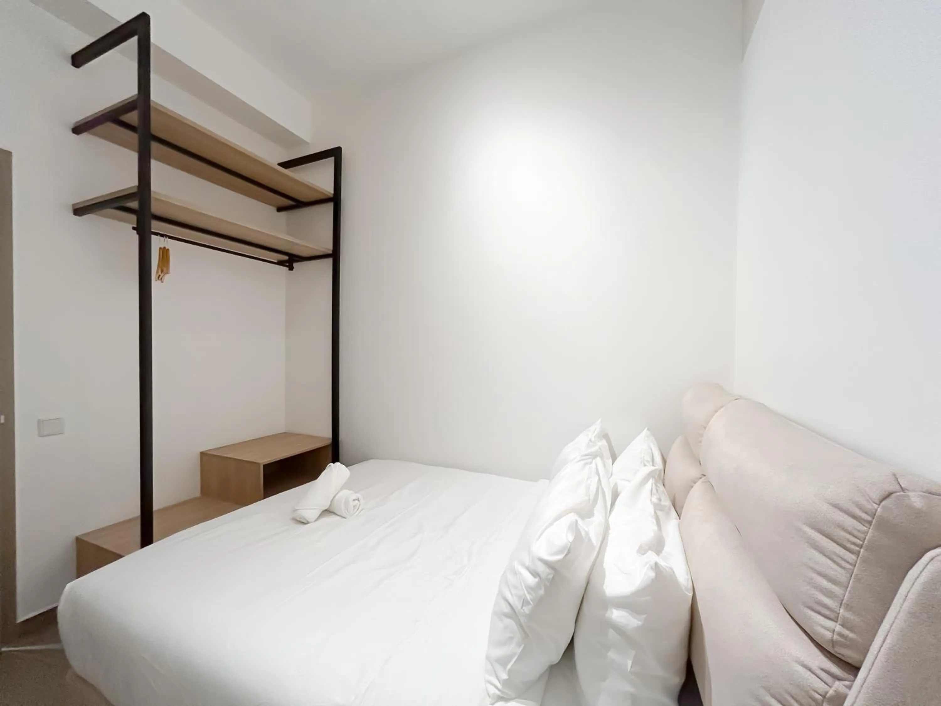 Bed in Mossaz by Manhattan Group