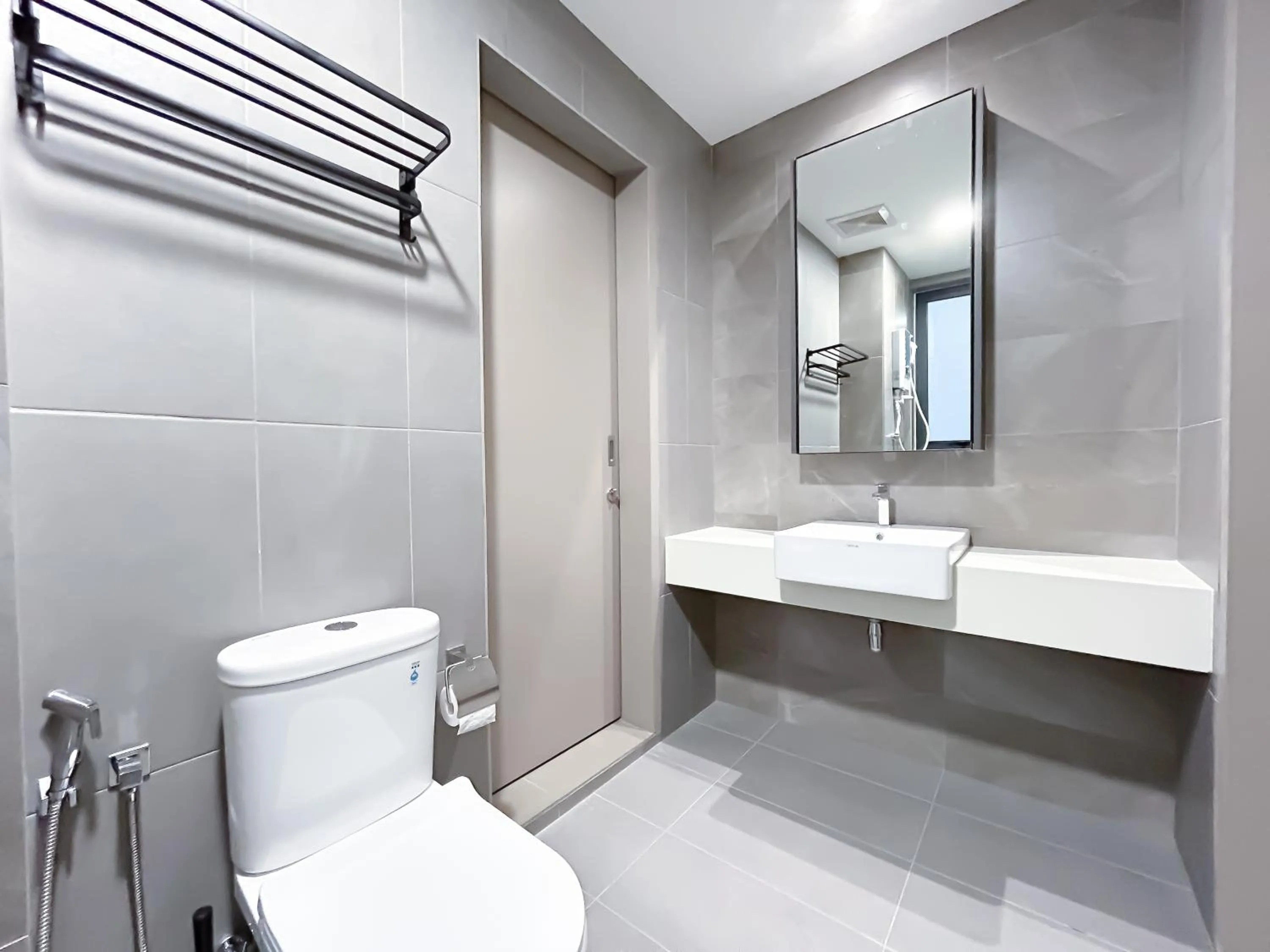 Mossaz by Manhattan Group