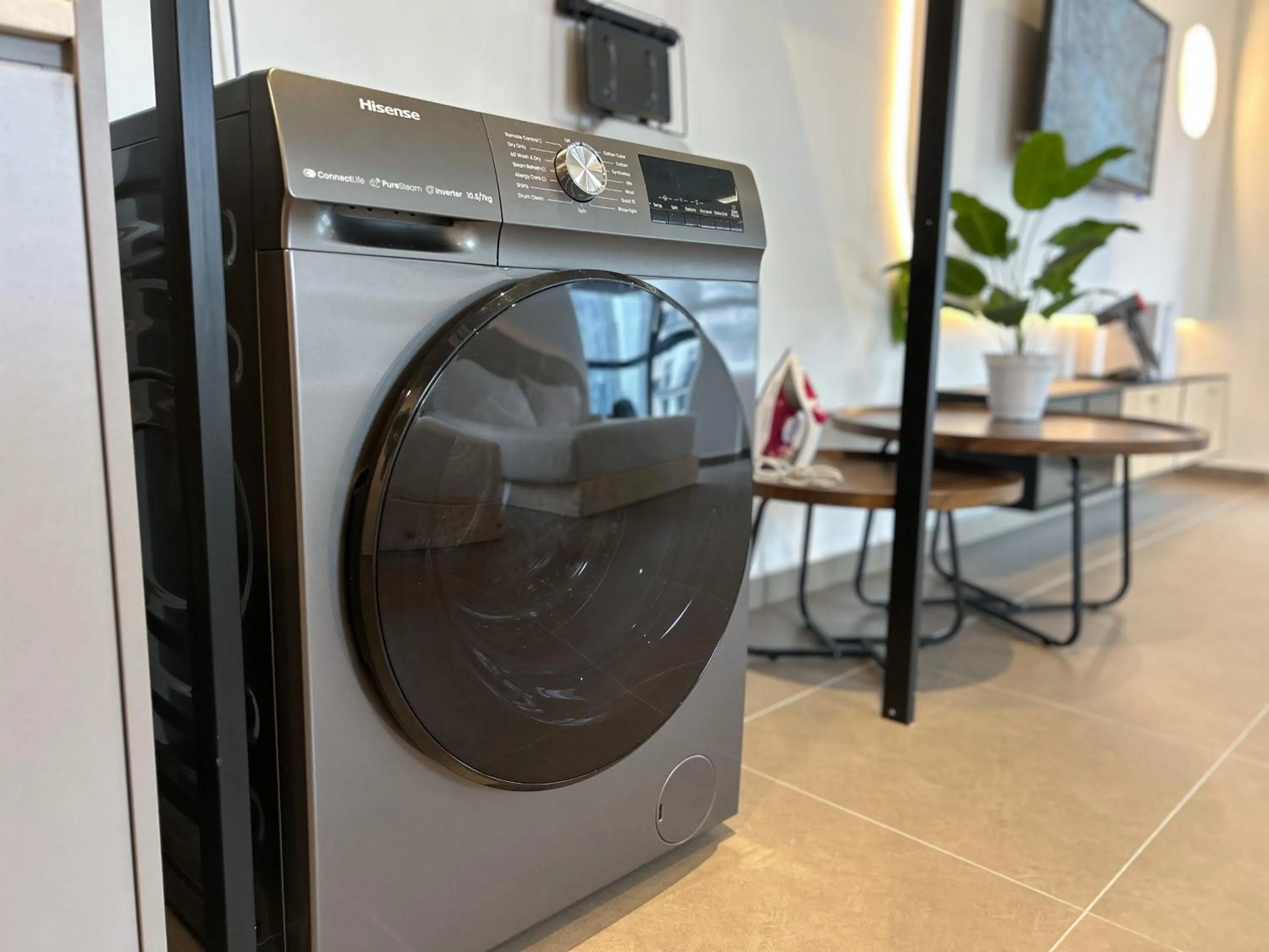 Mossaz by Manhattan Group