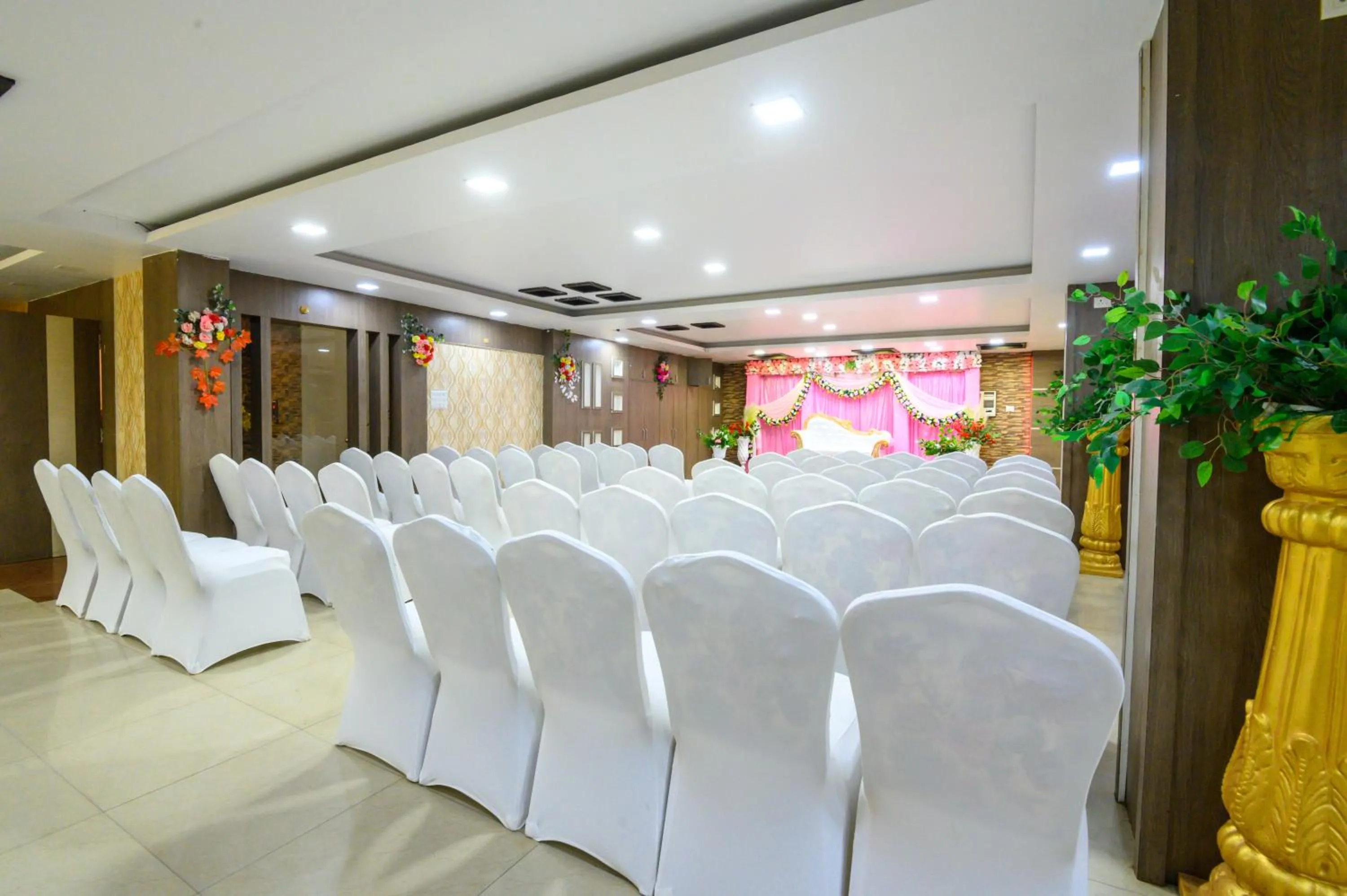 Banquet/Function facilities in Biznotel by Pride, Deoghar