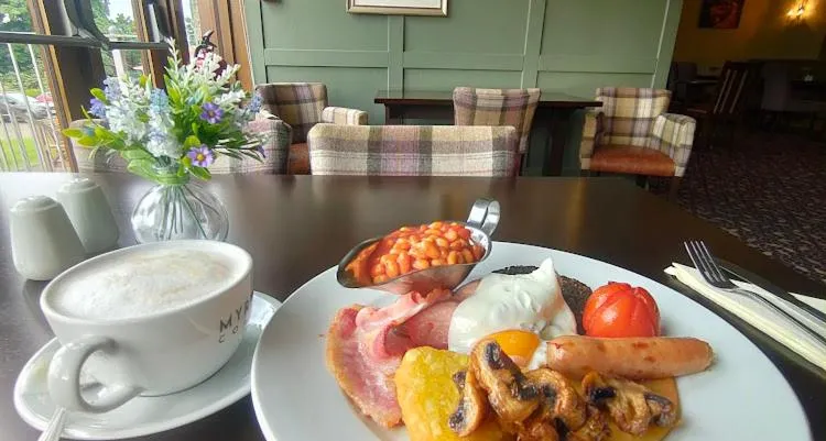 Breakfast in The Strathearn Hotel