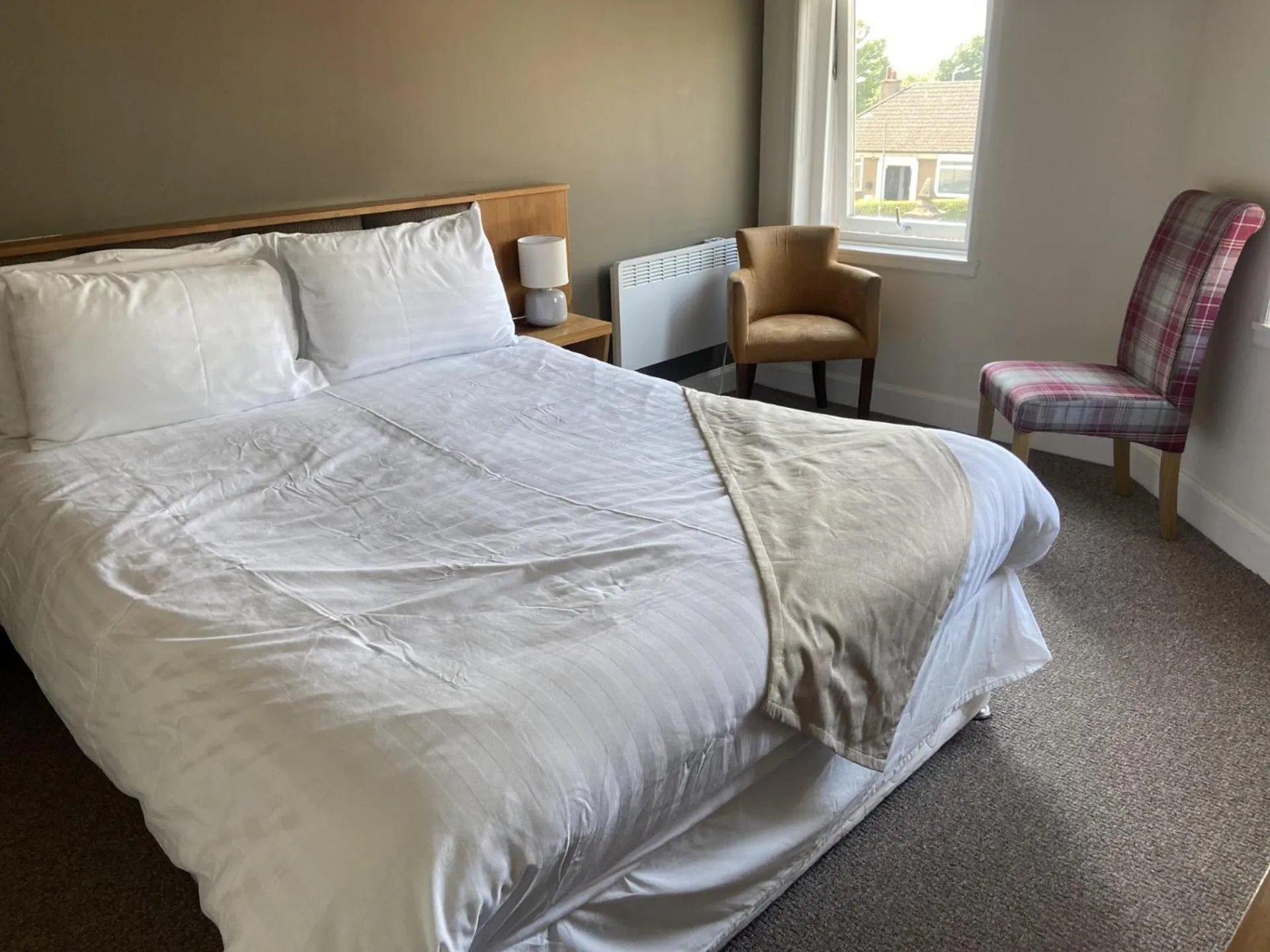 Bed in The Strathearn Hotel