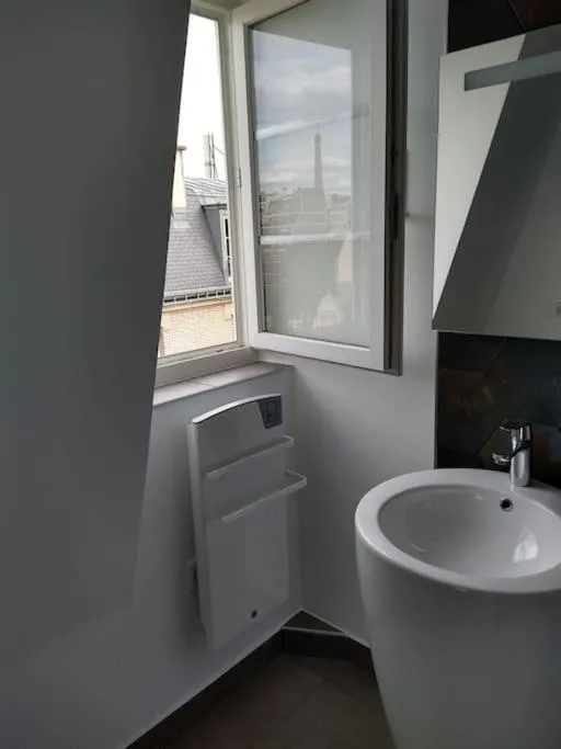 Super logement cosy avec vue sur Tour Eiffel