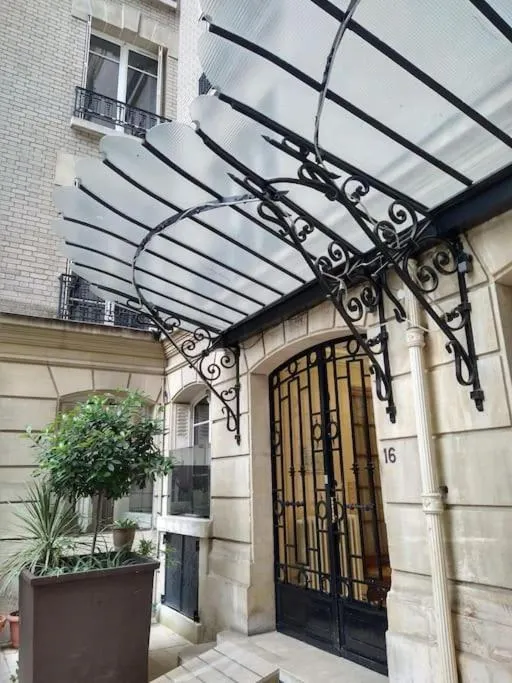 Super logement cosy avec vue sur Tour Eiffel